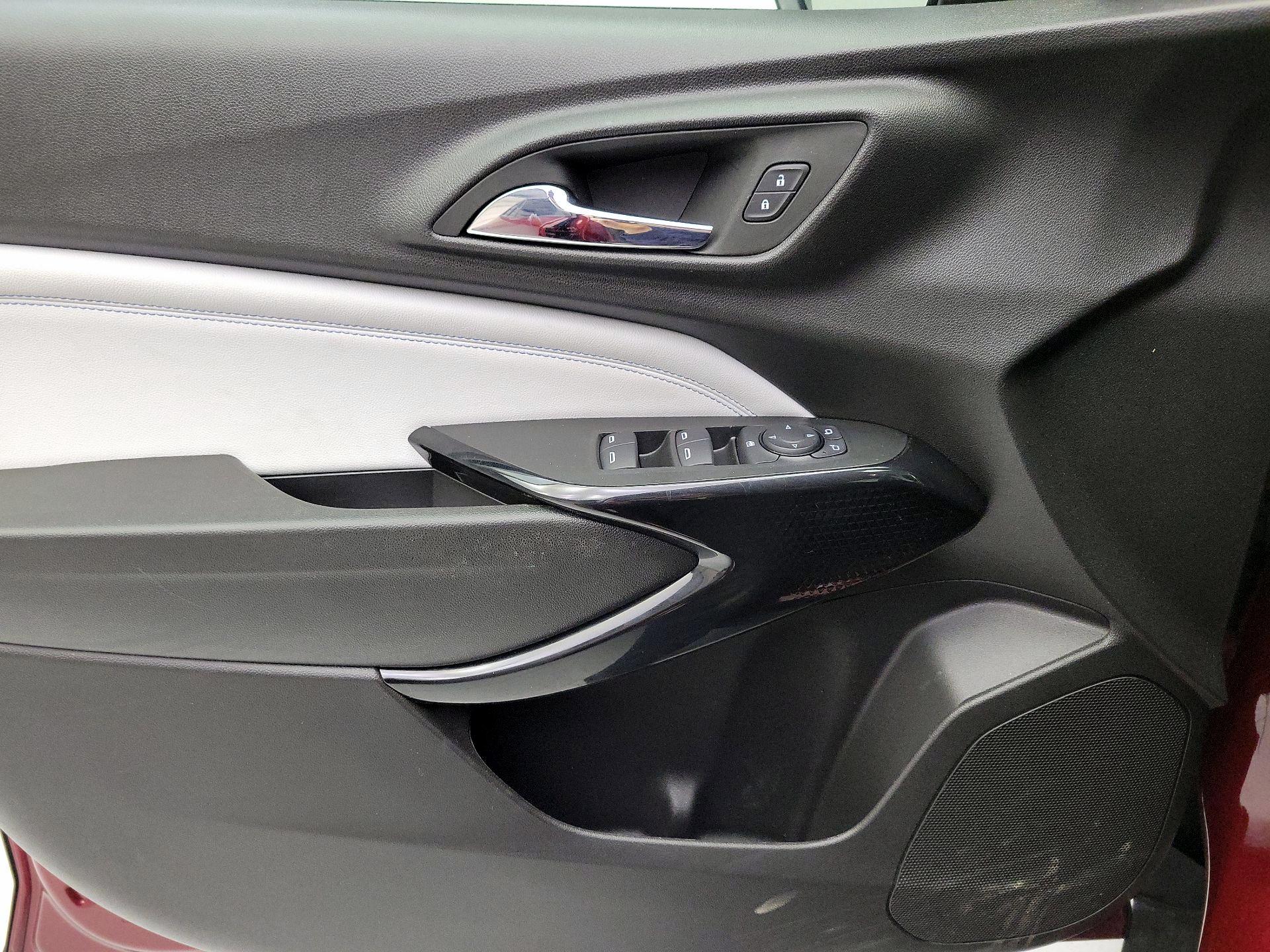 Thumbnail: 2025 Chevrolet Trax - 12