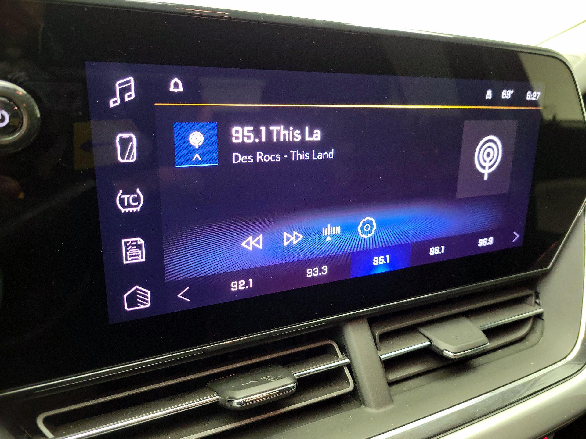 Thumbnail: 2025 Chevrolet Trax - 15