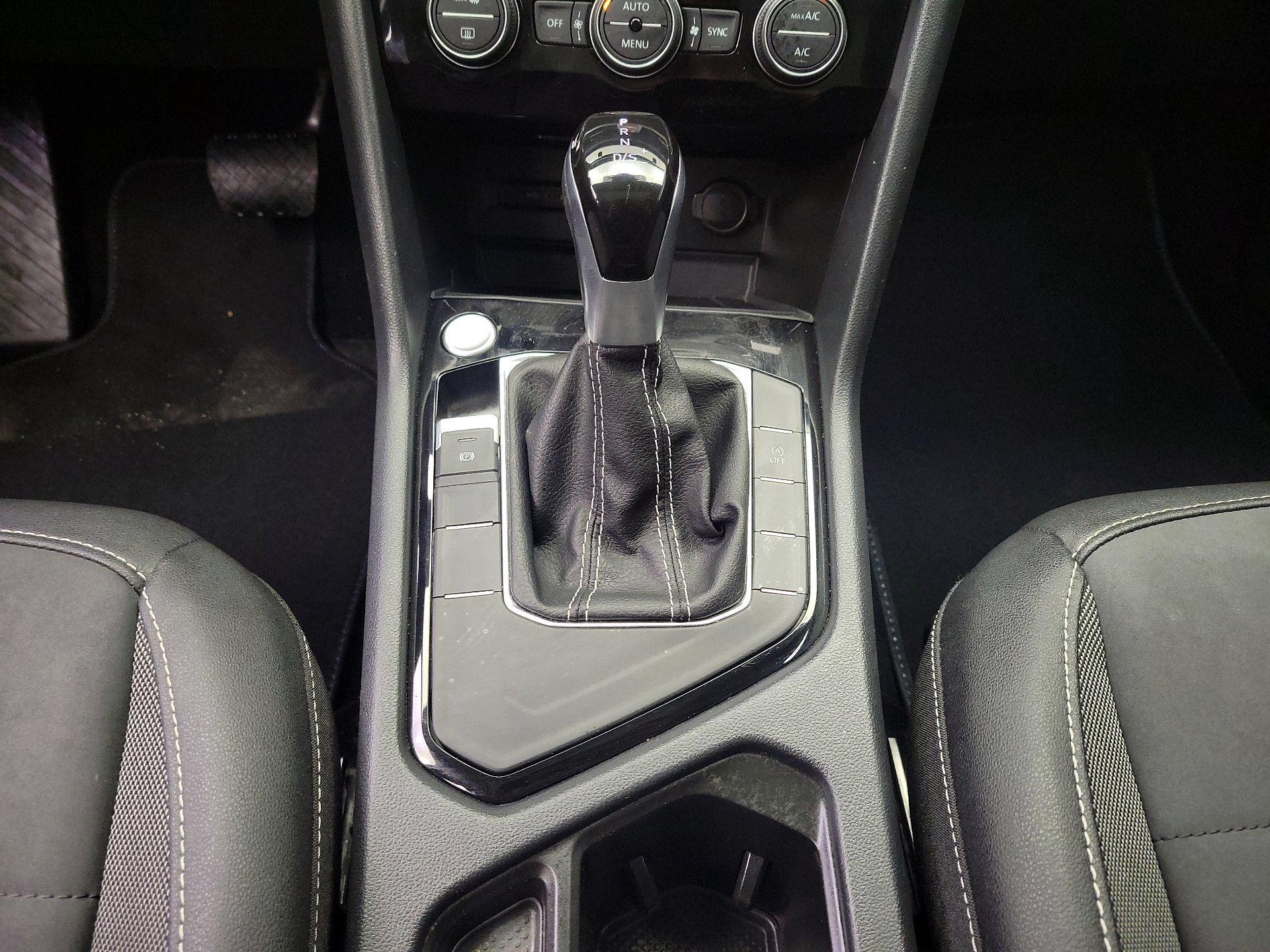 Thumbnail: 2024 Volkswagen Taos - 17