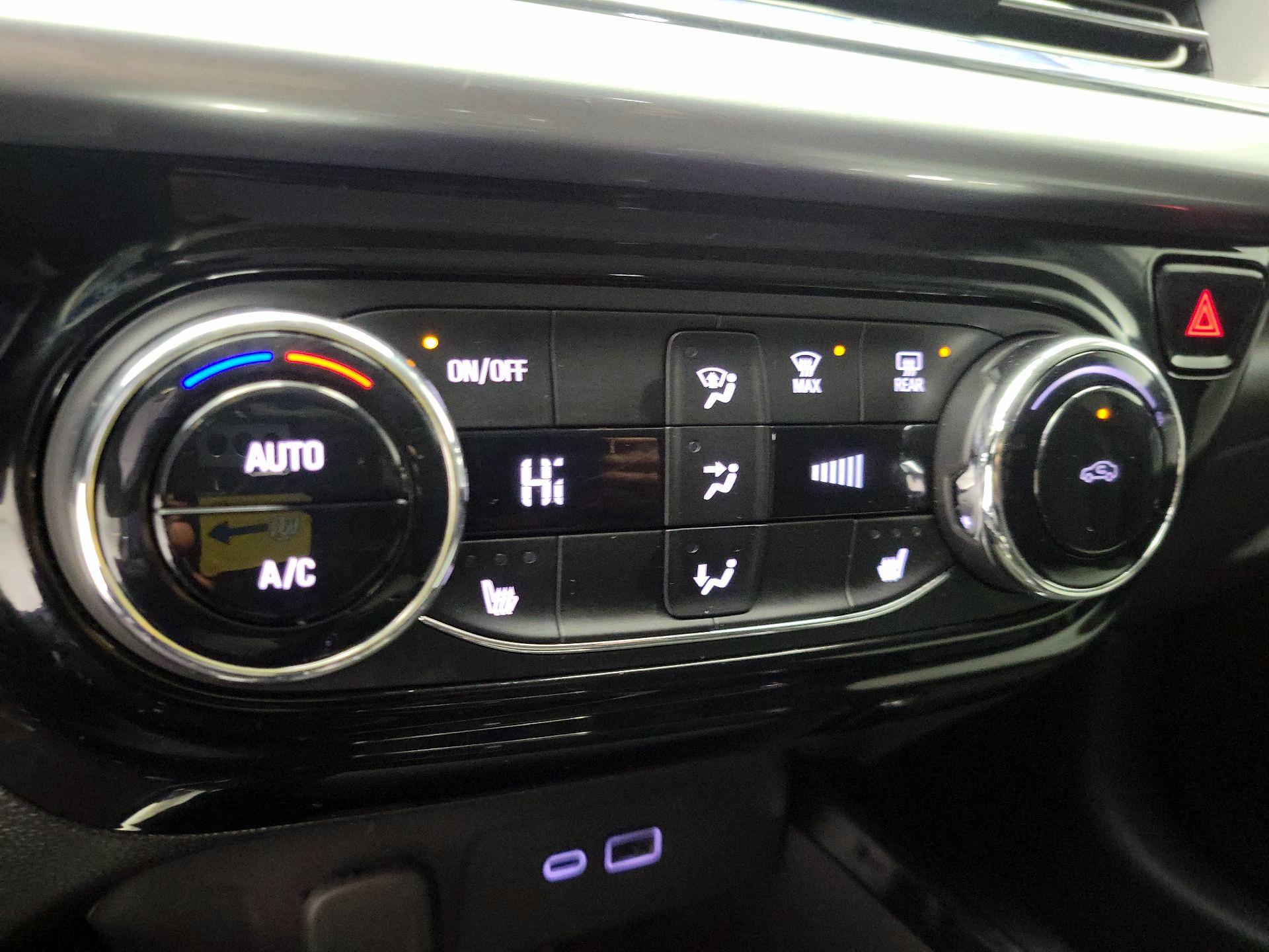 Thumbnail: 2025 Chevrolet Trax - 15