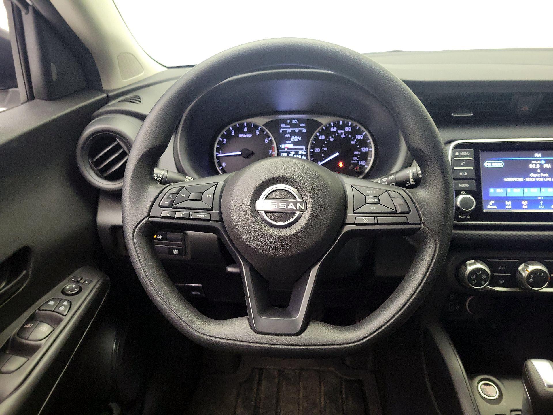 Thumbnail: 2025 Nissan Kicks - 10