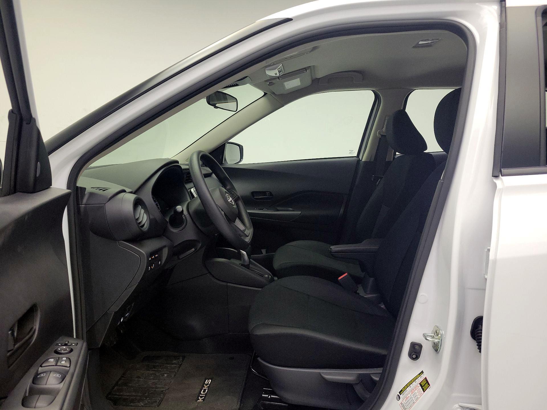 Thumbnail: 2025 Nissan Kicks - 11