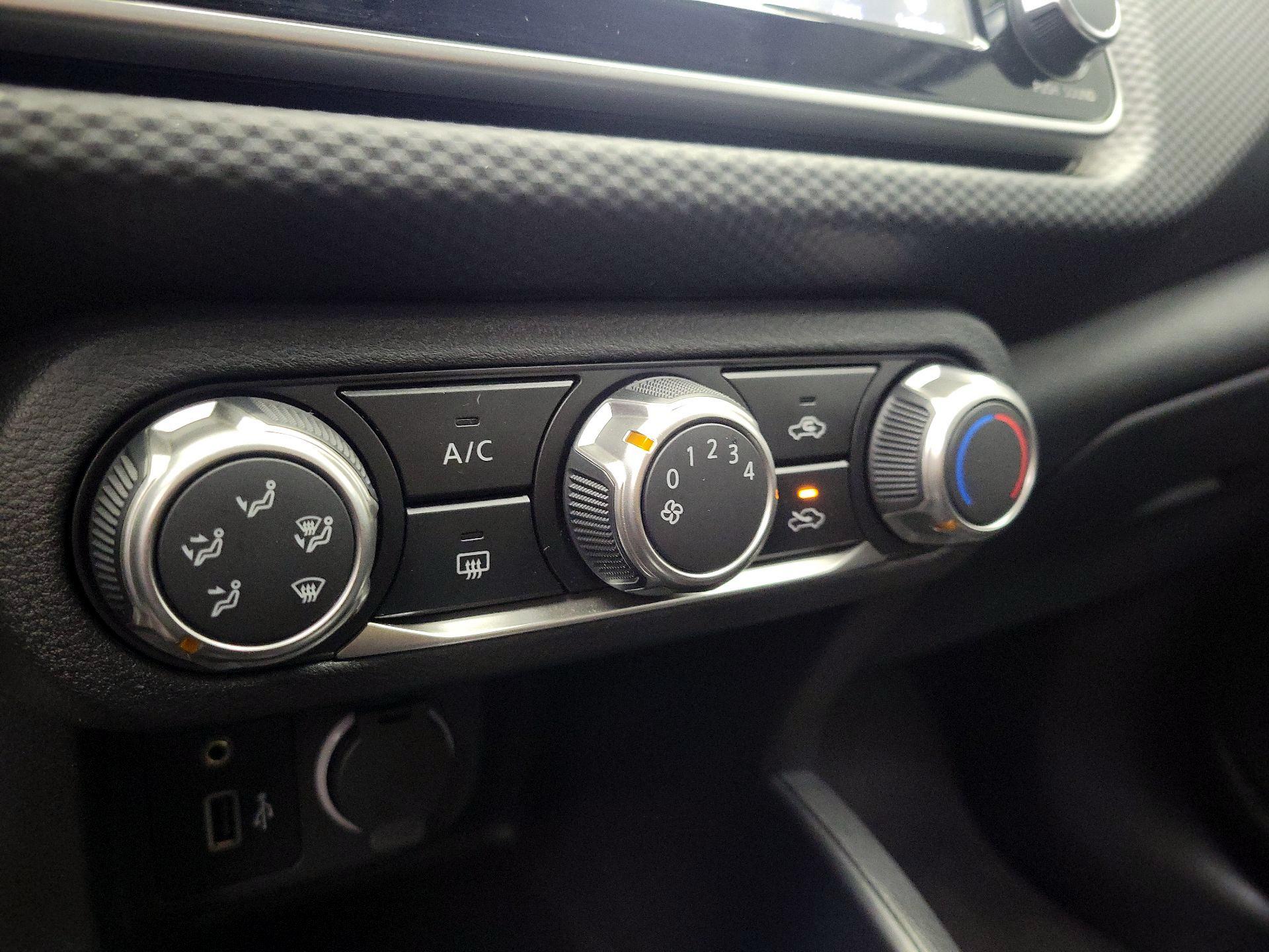 Thumbnail: 2025 Nissan Kicks - 15