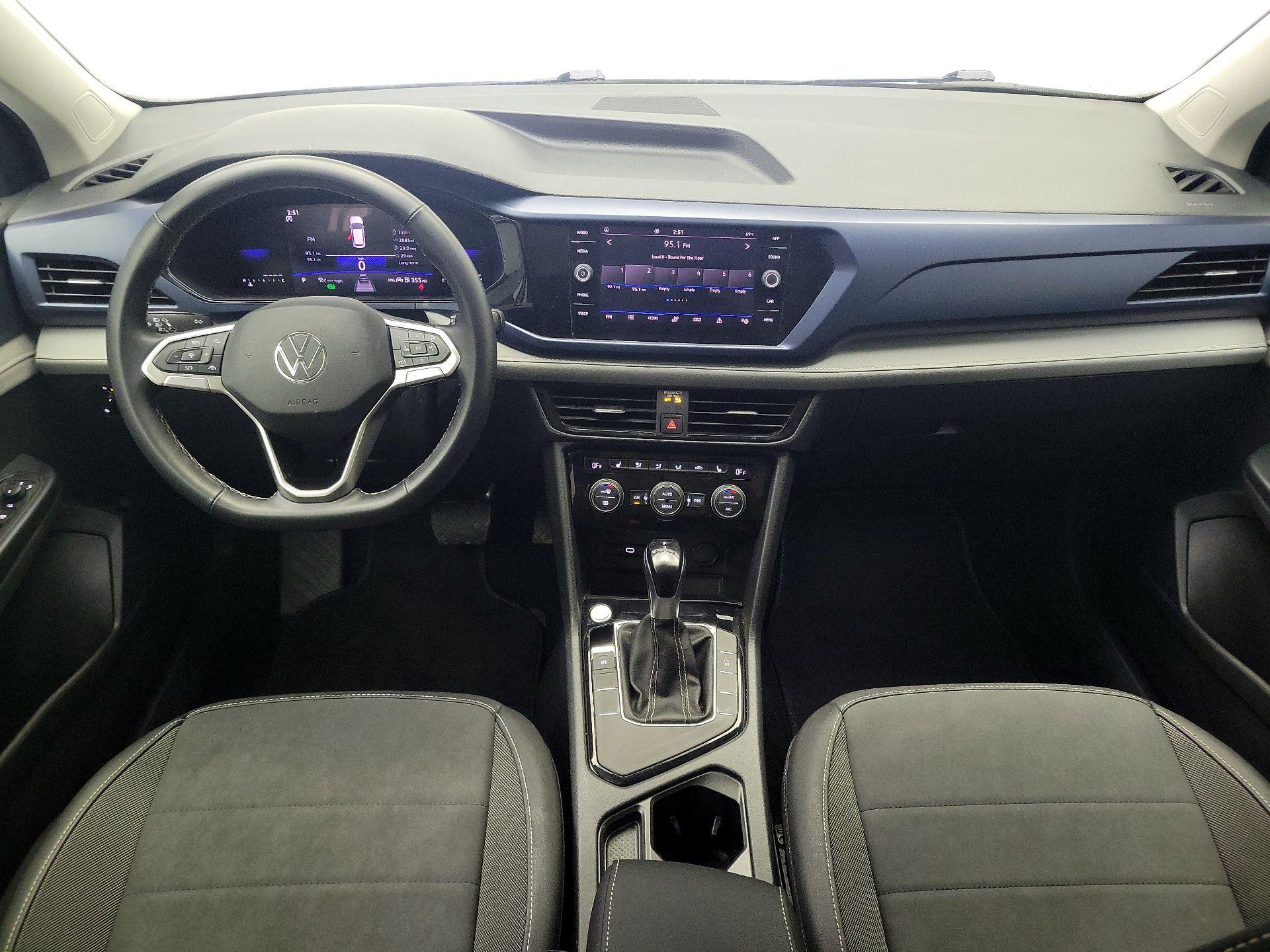 Thumbnail: 2024 Volkswagen Taos - 9