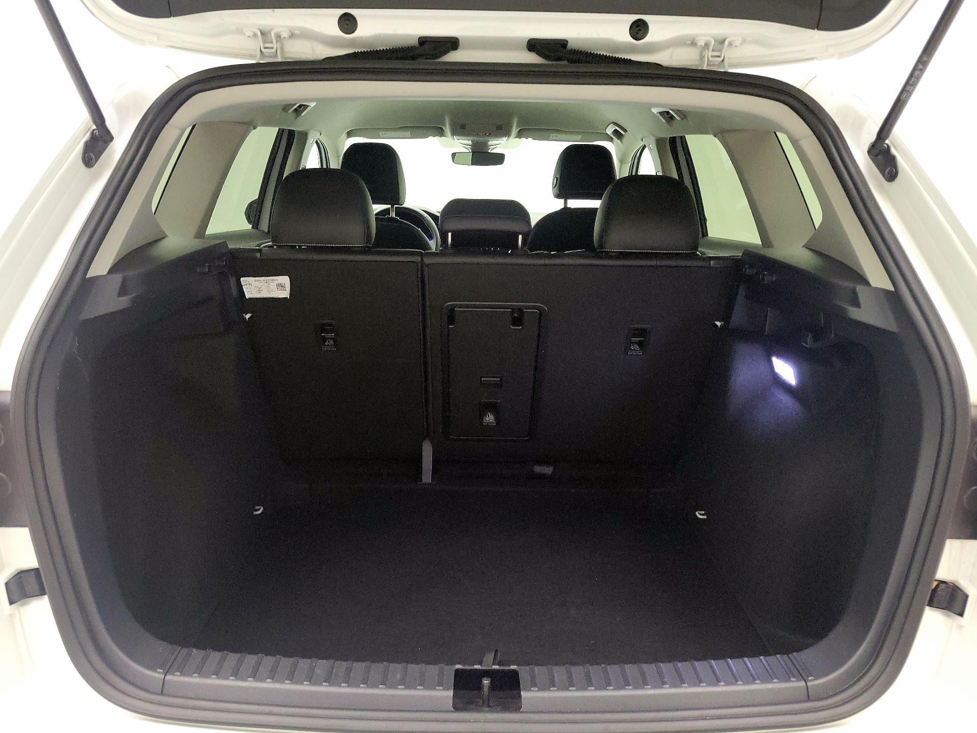 Thumbnail: 2024 Volkswagen Taos - 20