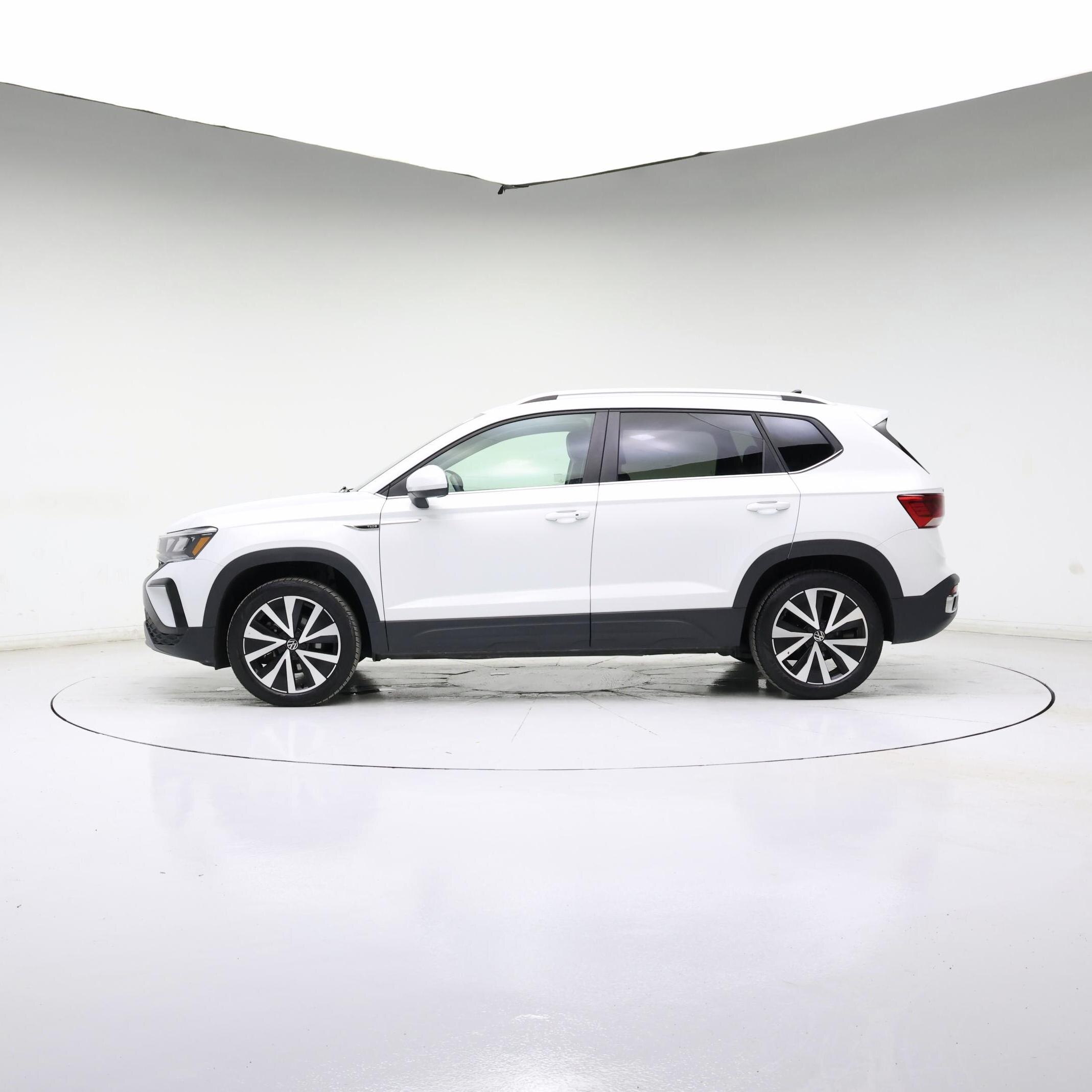 Thumbnail: 2024 Volkswagen Taos - 3