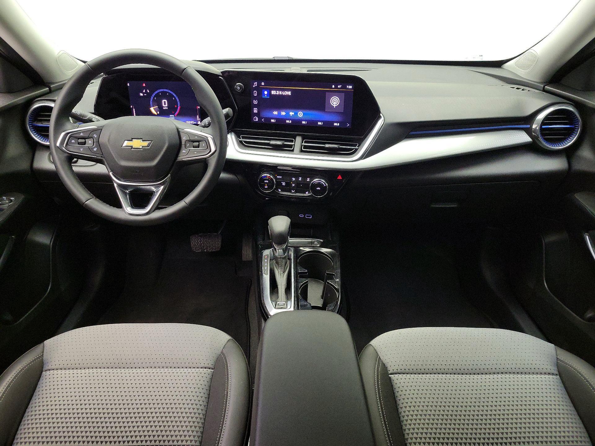 Thumbnail: 2025 Chevrolet Trax - 9