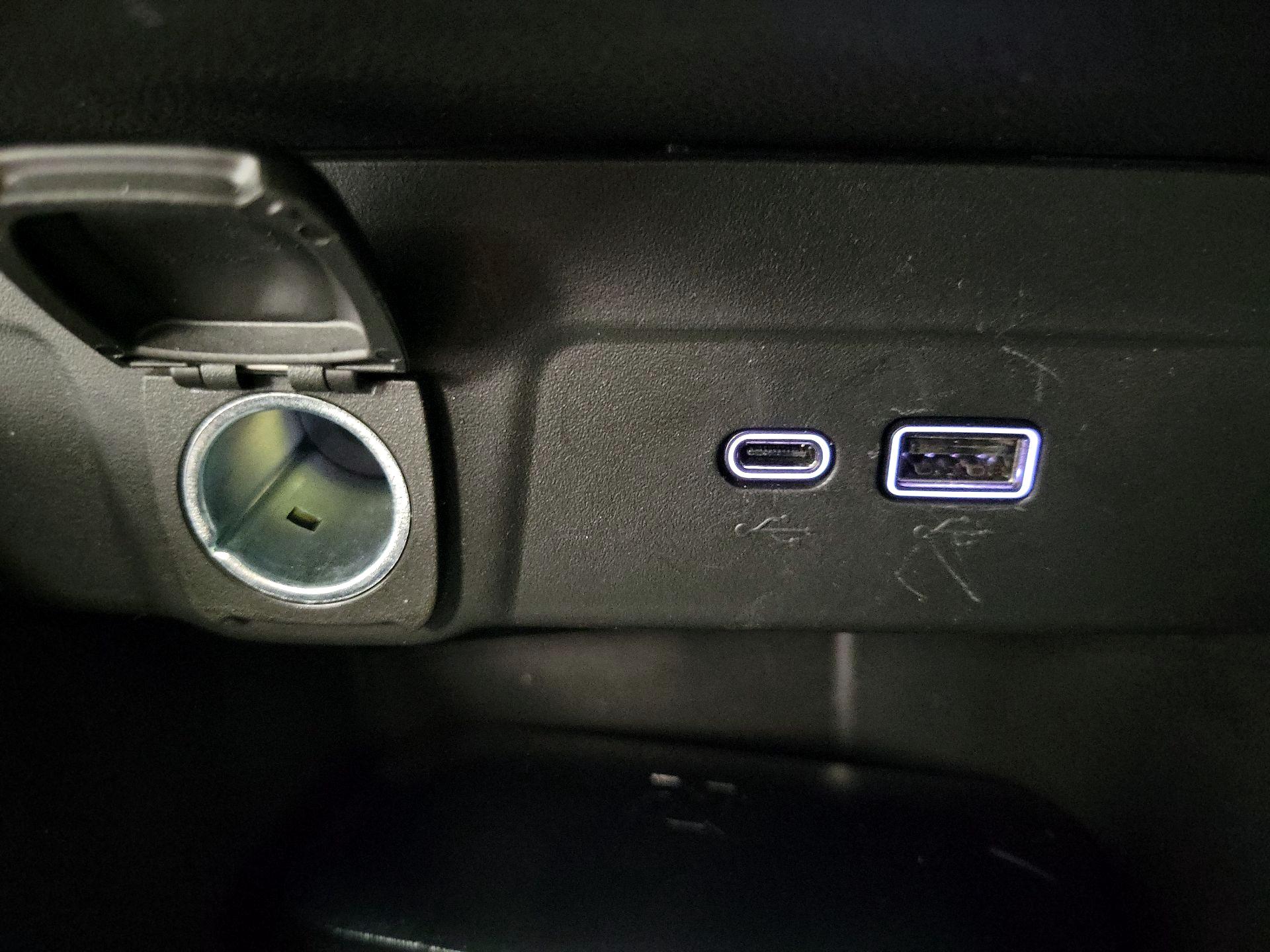 Thumbnail: 2025 Chevrolet Trax - 17