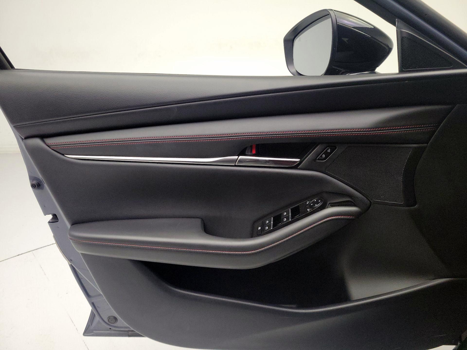 Thumbnail: 2025 Mazda Mazda3 - 12