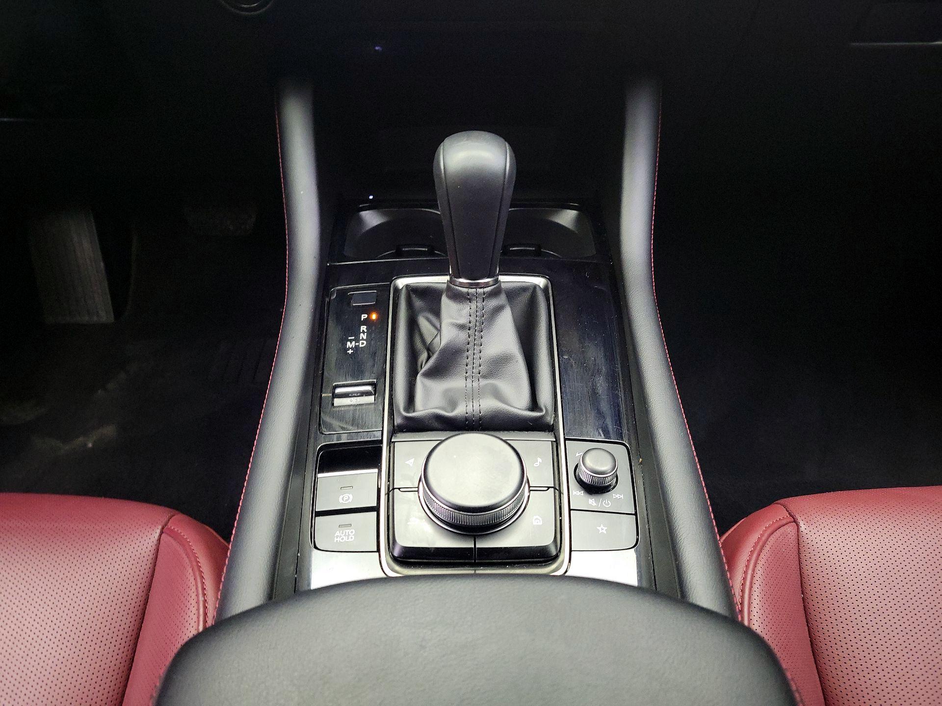 Thumbnail: 2025 Mazda Mazda3 - 17