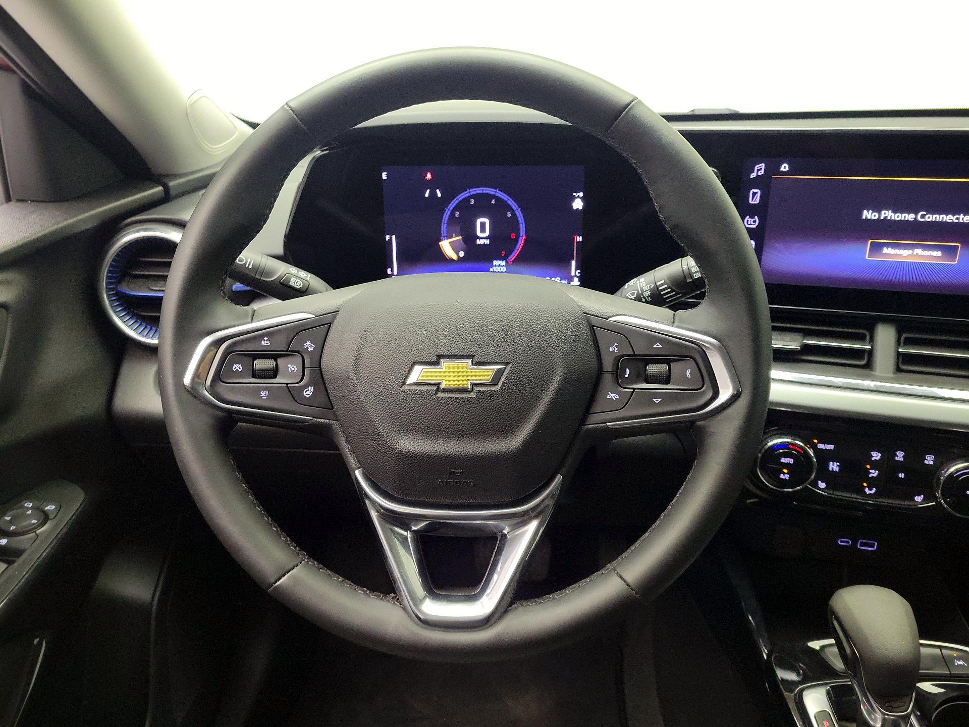 Thumbnail: 2025 Chevrolet Trax - 10