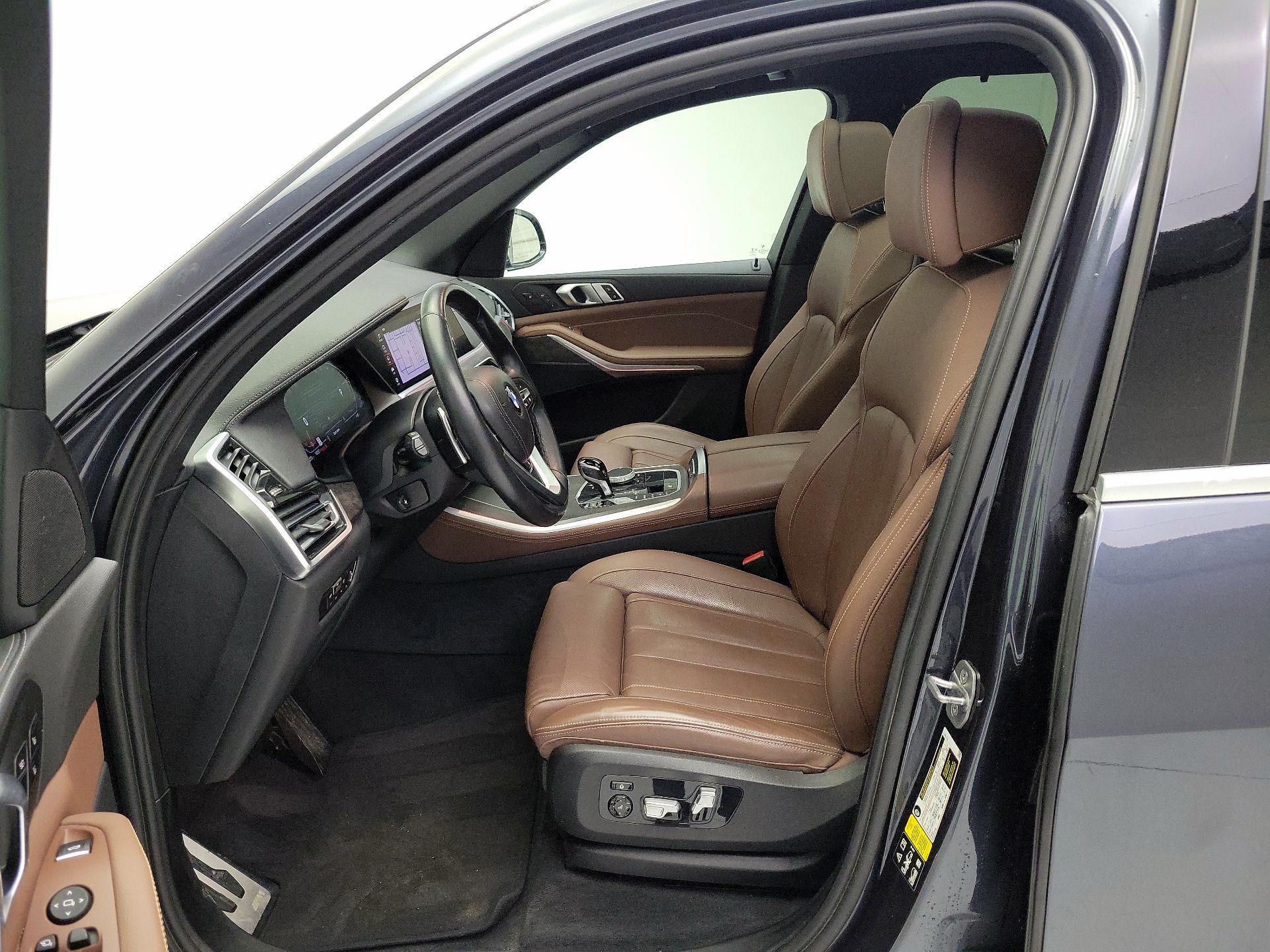 Thumbnail: 2022 BMW X5 - 11