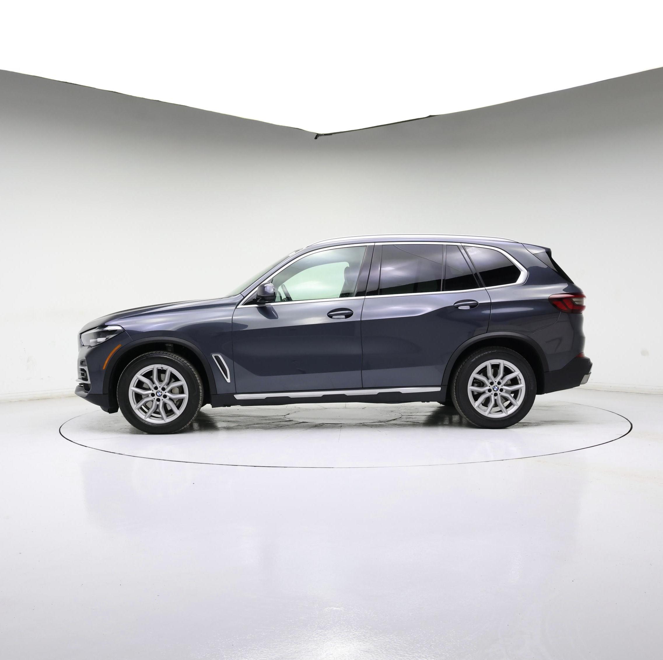 Thumbnail: 2022 BMW X5 - 3
