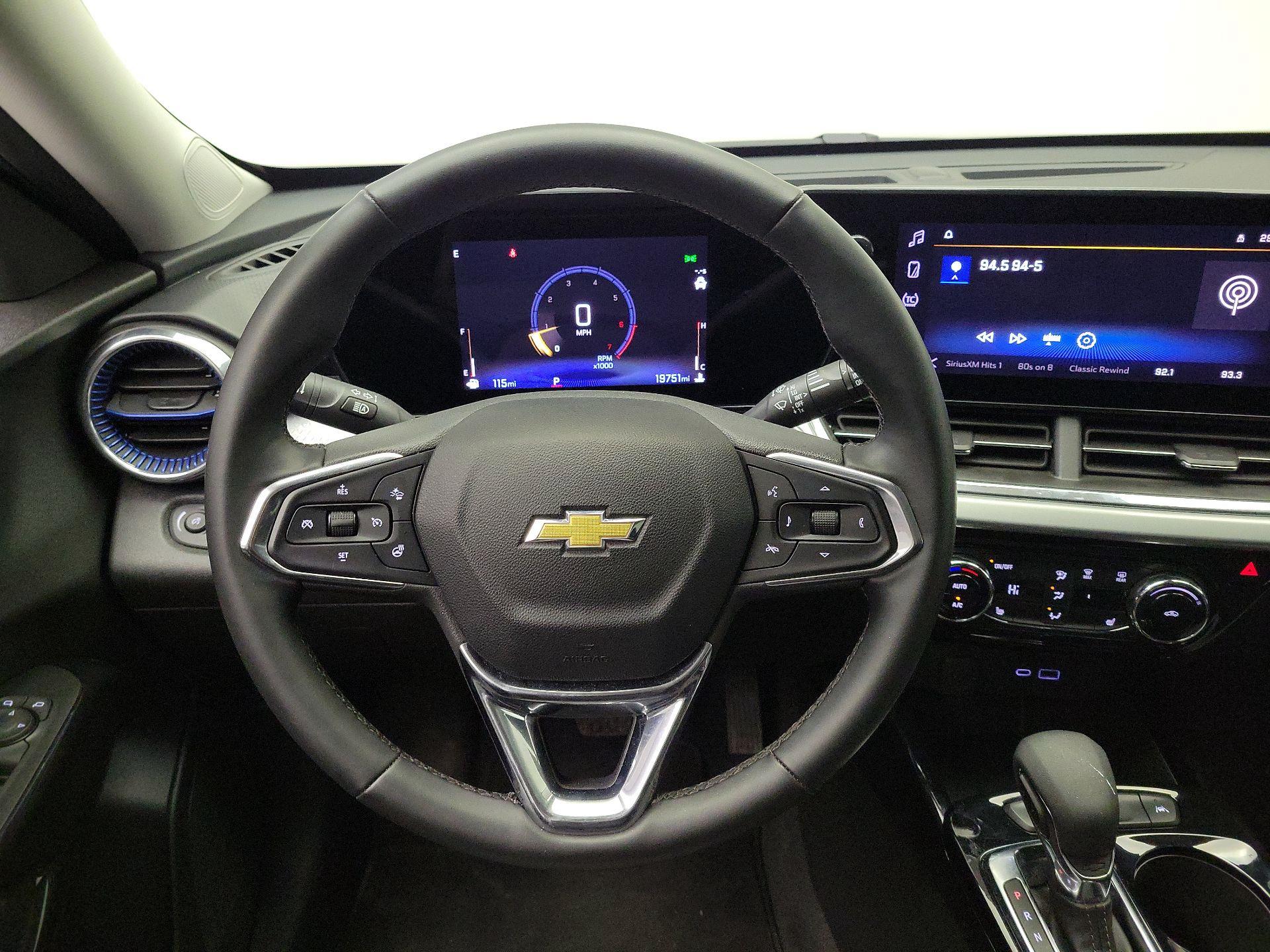 Thumbnail: 2025 Chevrolet Trax - 10