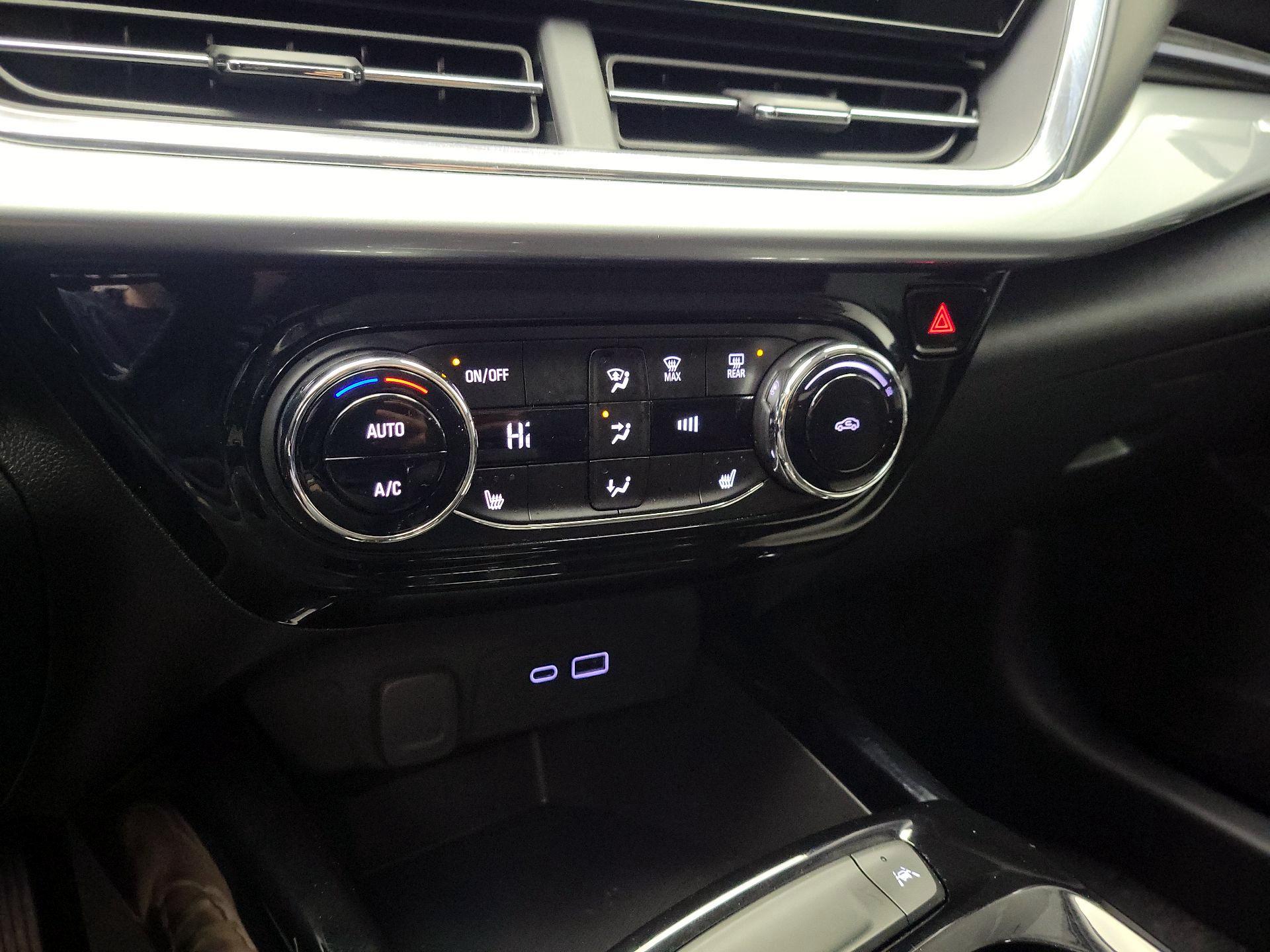 Thumbnail: 2025 Chevrolet Trax - 16