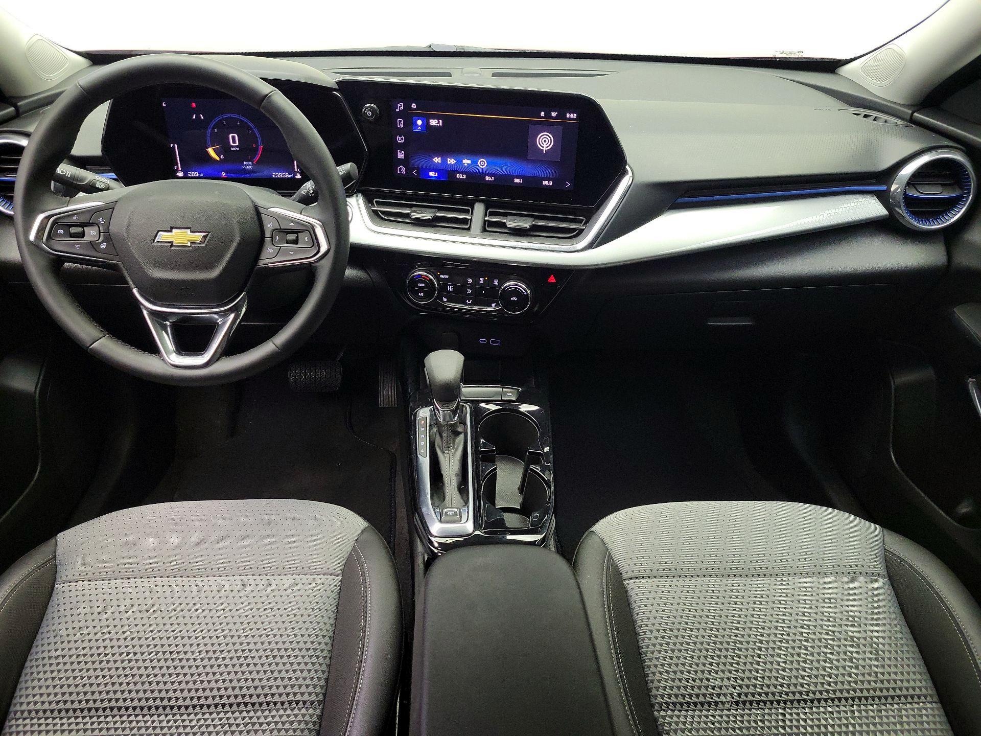 Thumbnail: 2025 Chevrolet Trax - 9