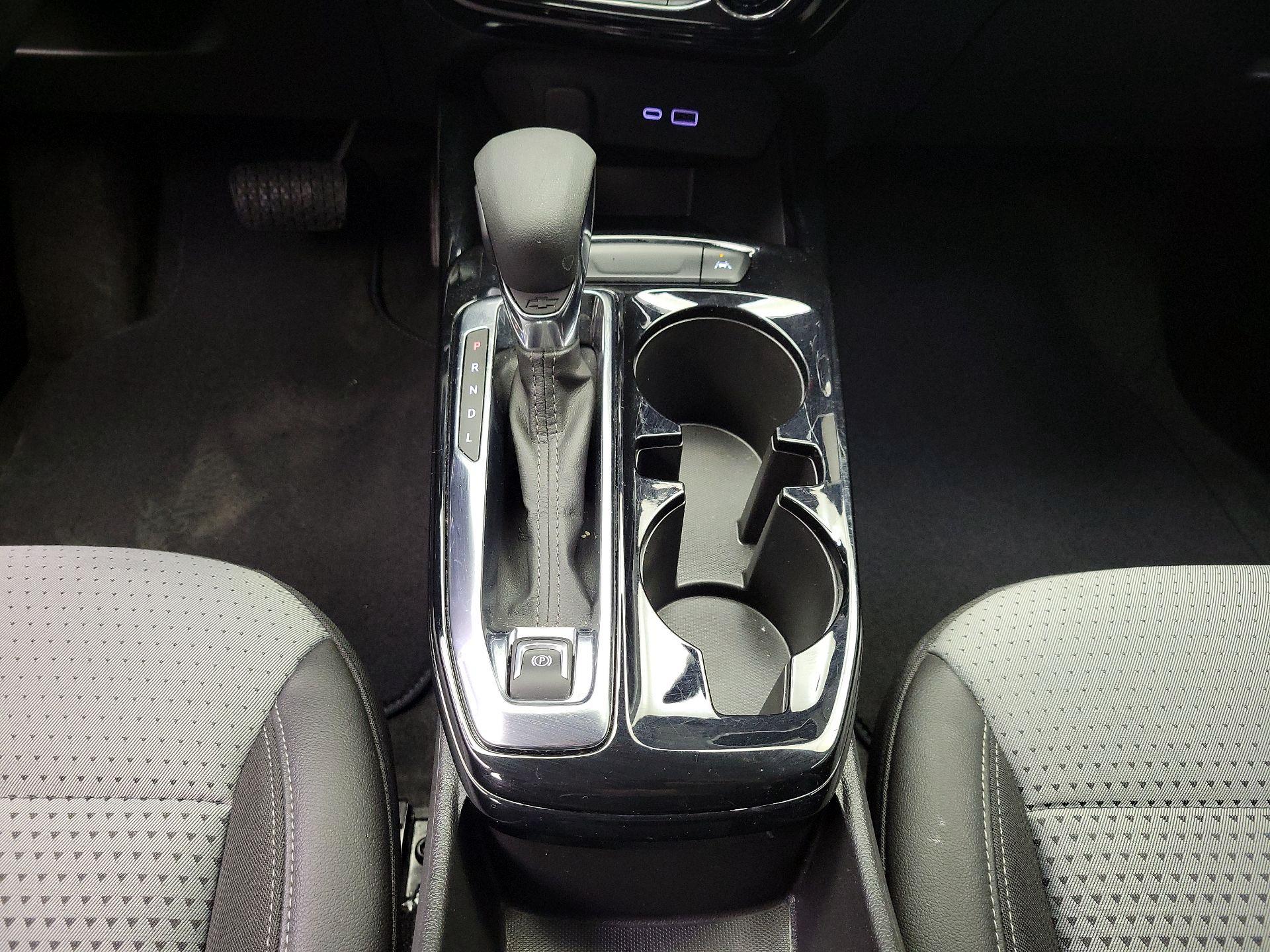 Thumbnail: 2025 Chevrolet Trax - 17