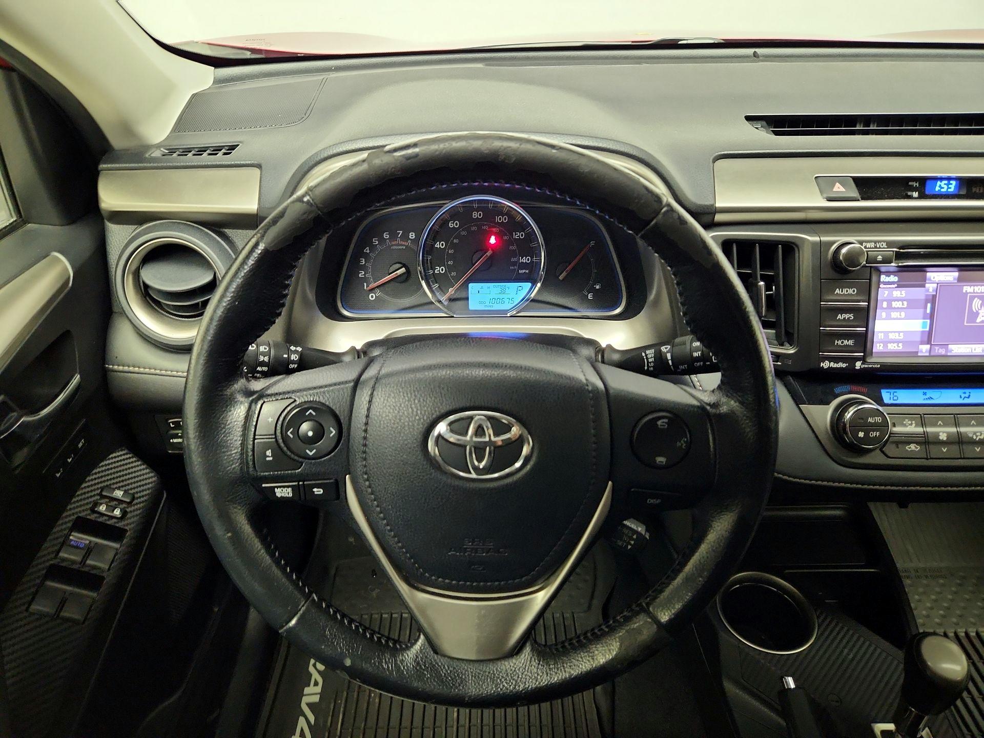 Thumbnail: 2015 Toyota RAV4 - 10