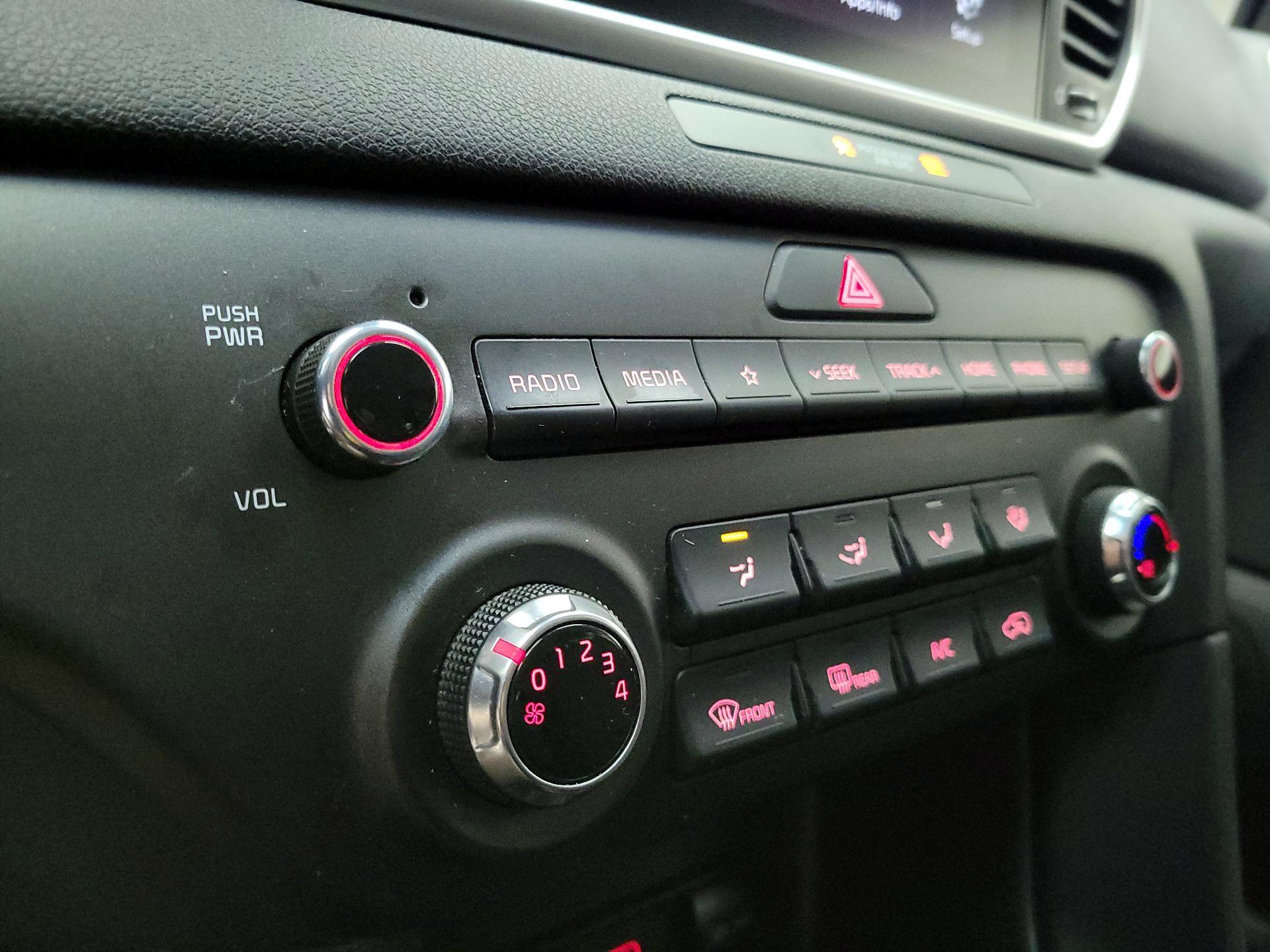 Thumbnail: 2020 Kia Sportage - 16