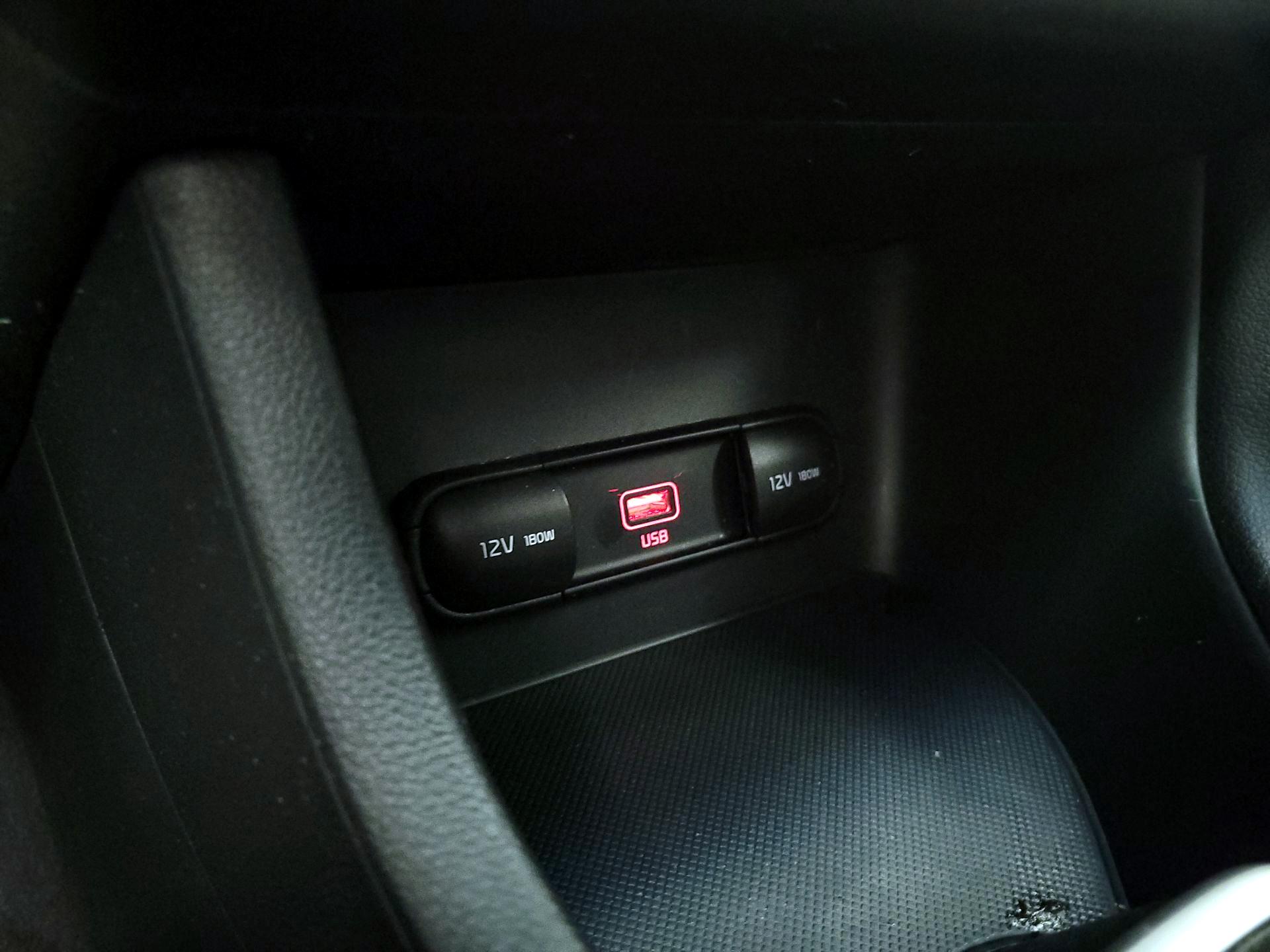 Thumbnail: 2020 Kia Sportage - 18