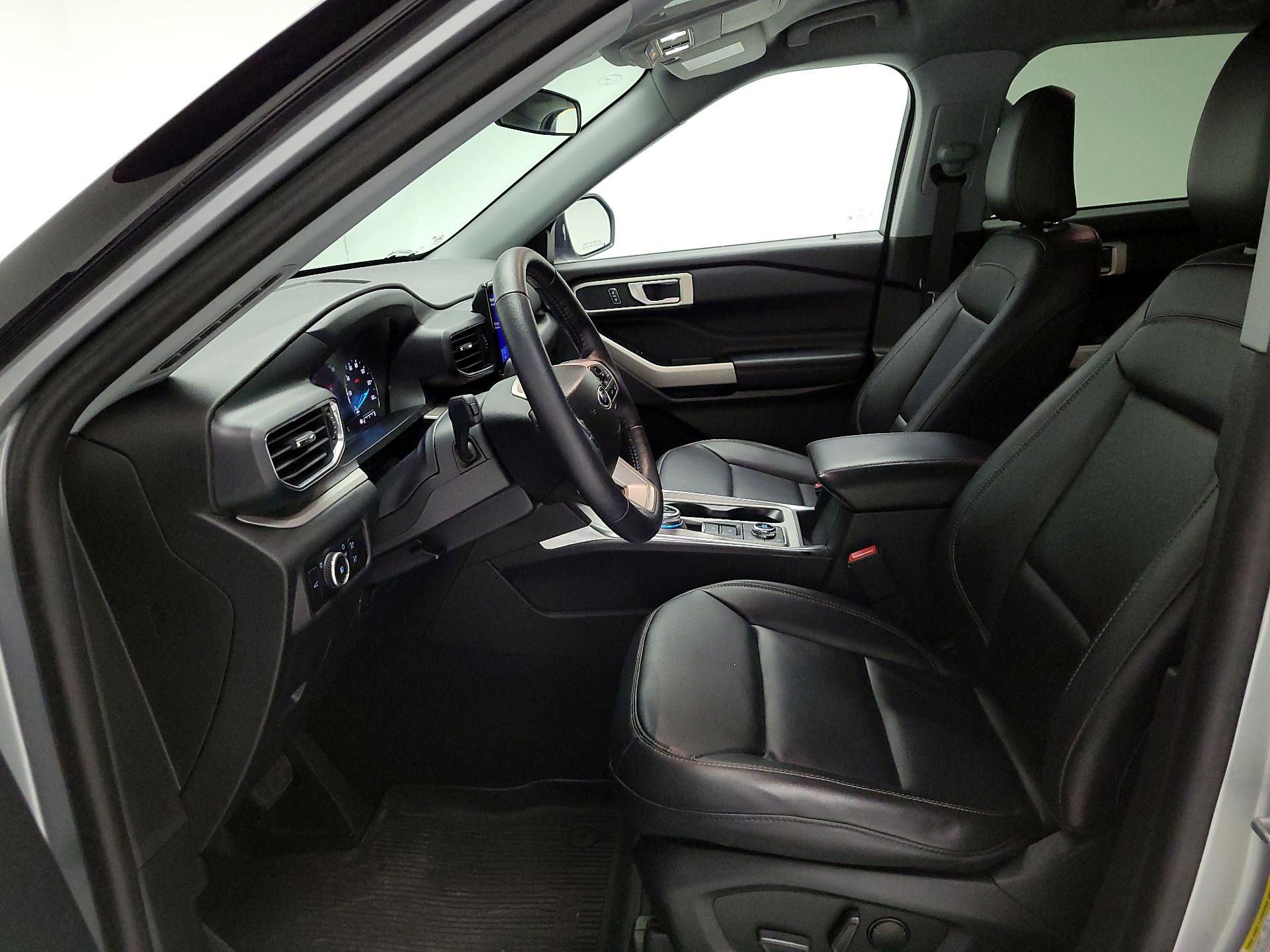 Thumbnail: 2023 Ford Explorer - 11