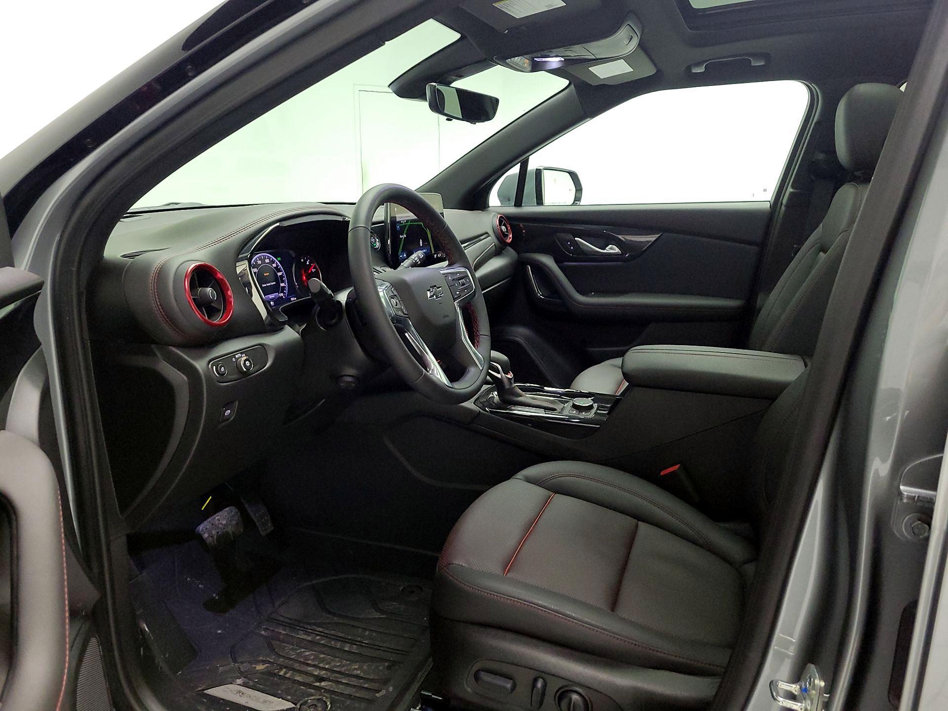 Thumbnail: 2025 Chevrolet Blazer - 11