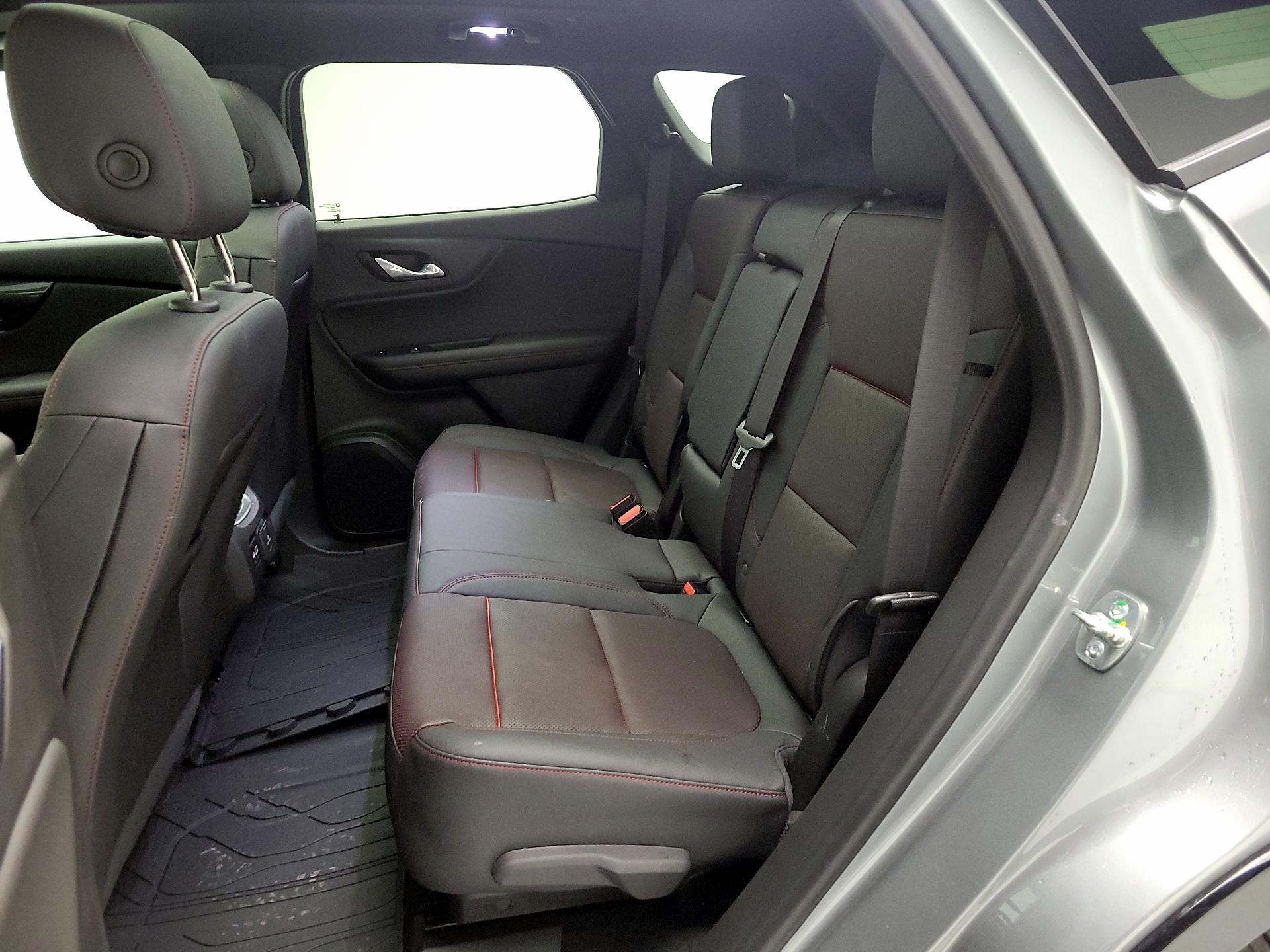 Thumbnail: 2025 Chevrolet Blazer - 18