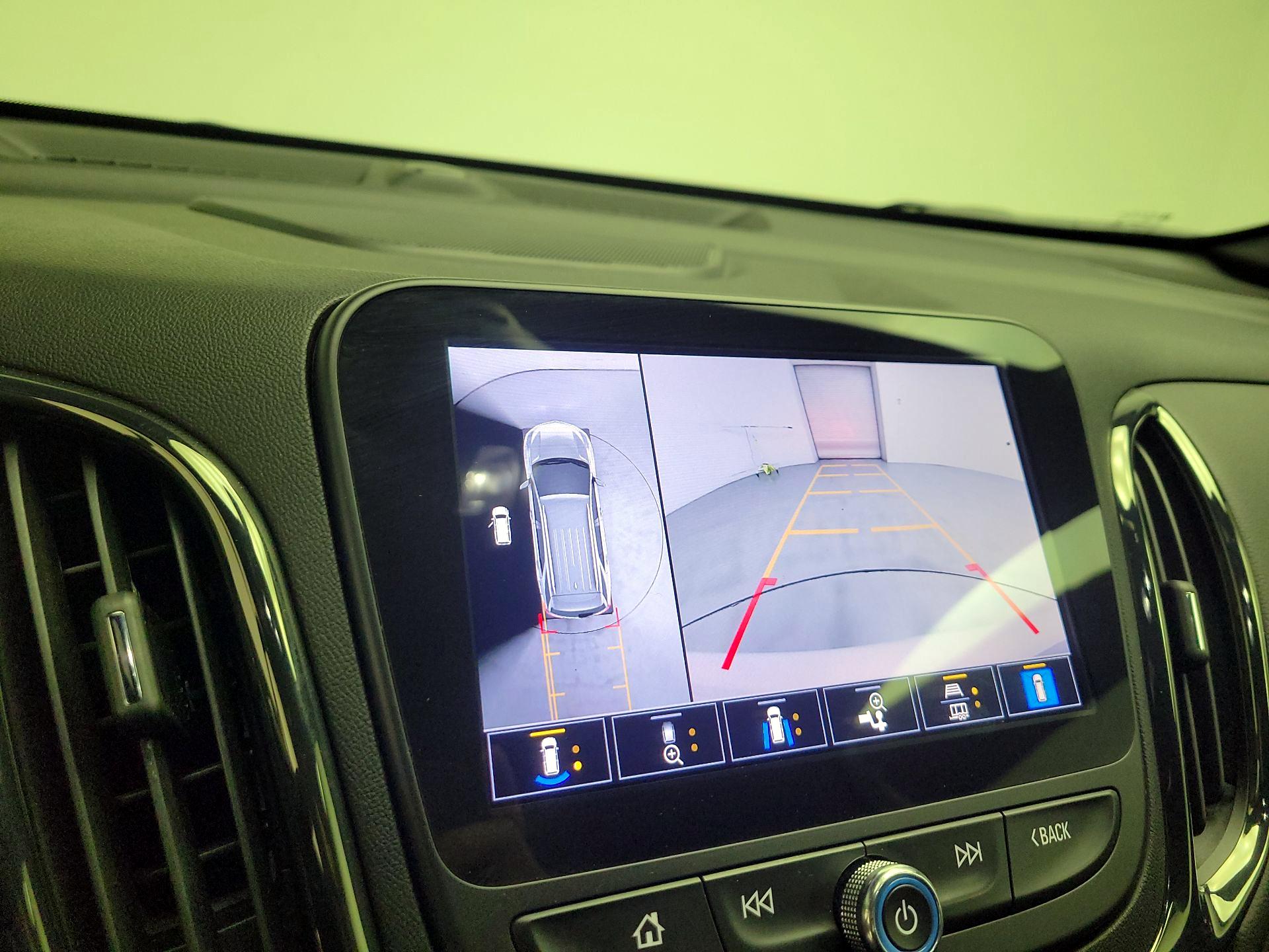 Thumbnail: 2022 Chevrolet Equinox - 14