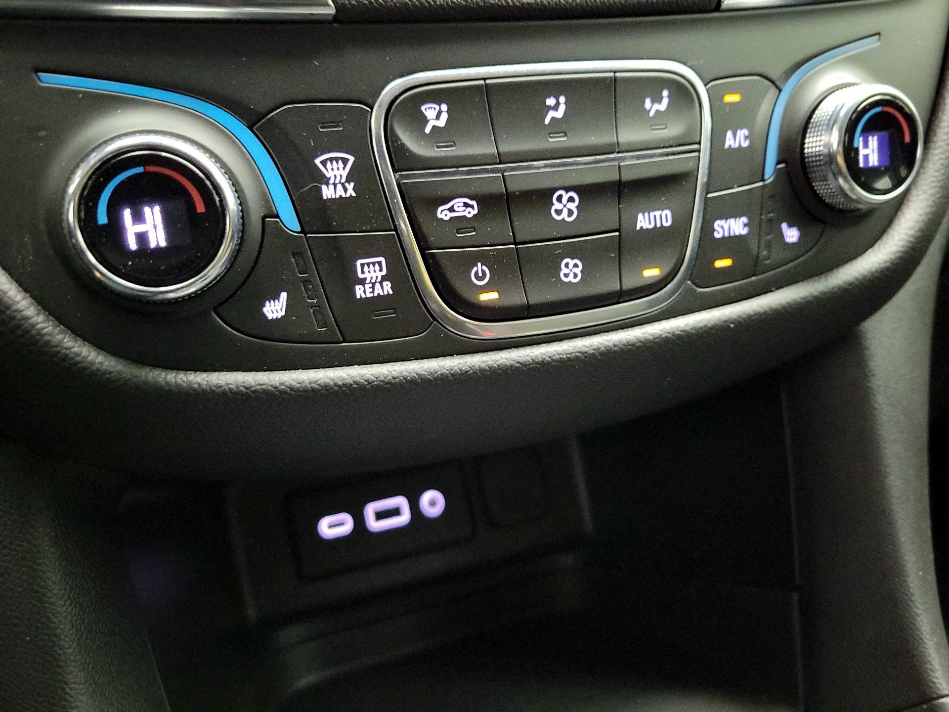 Thumbnail: 2024 Chevrolet Equinox - 15