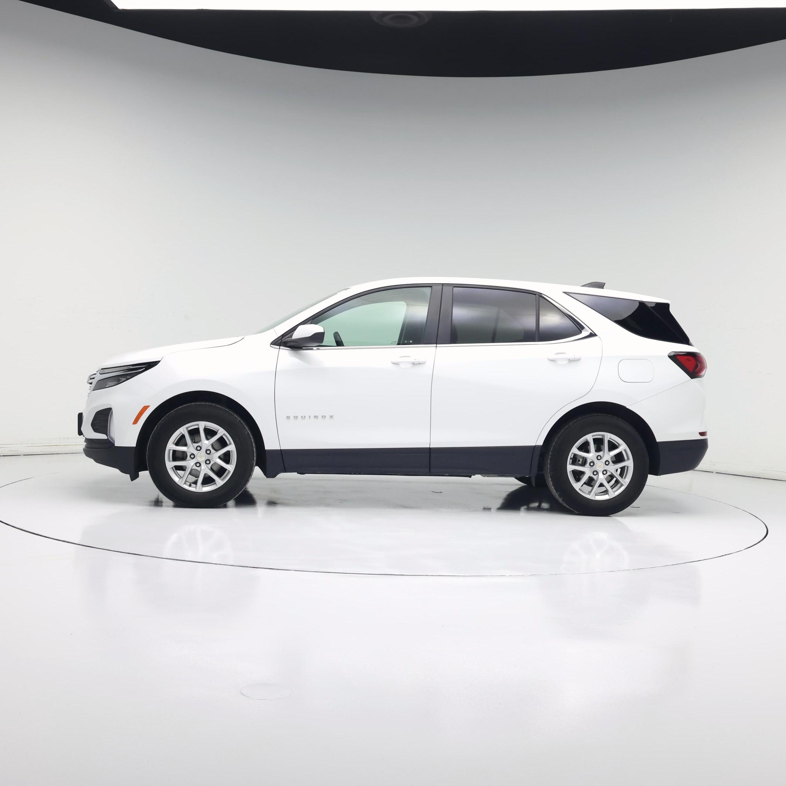 Thumbnail: 2024 Chevrolet Equinox - 3