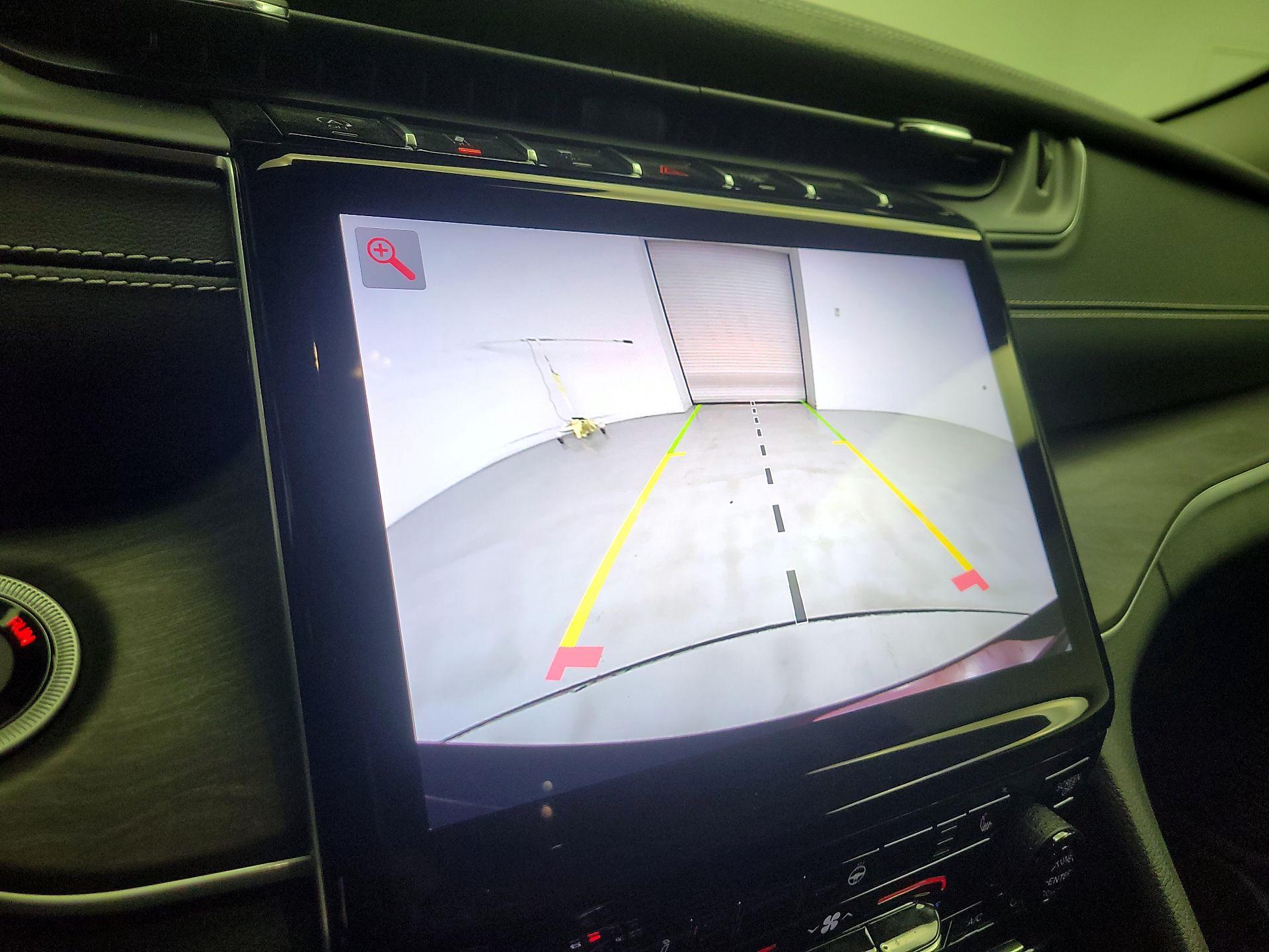 Thumbnail: 2024 Jeep Grand Cherokee - 14