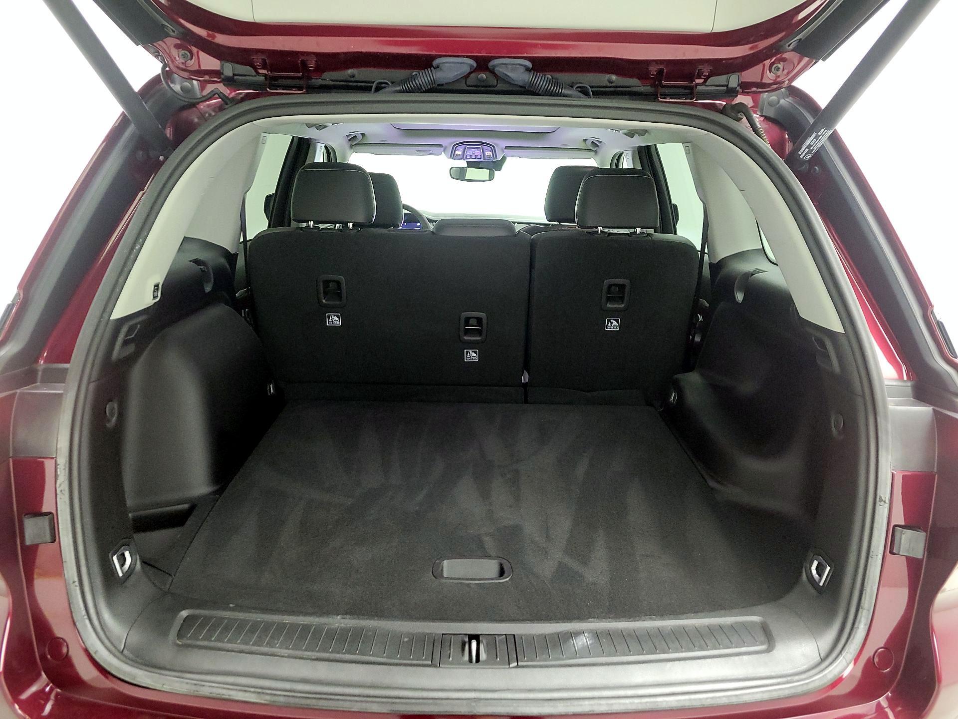 Thumbnail: 2024 Jeep Grand Cherokee - 19