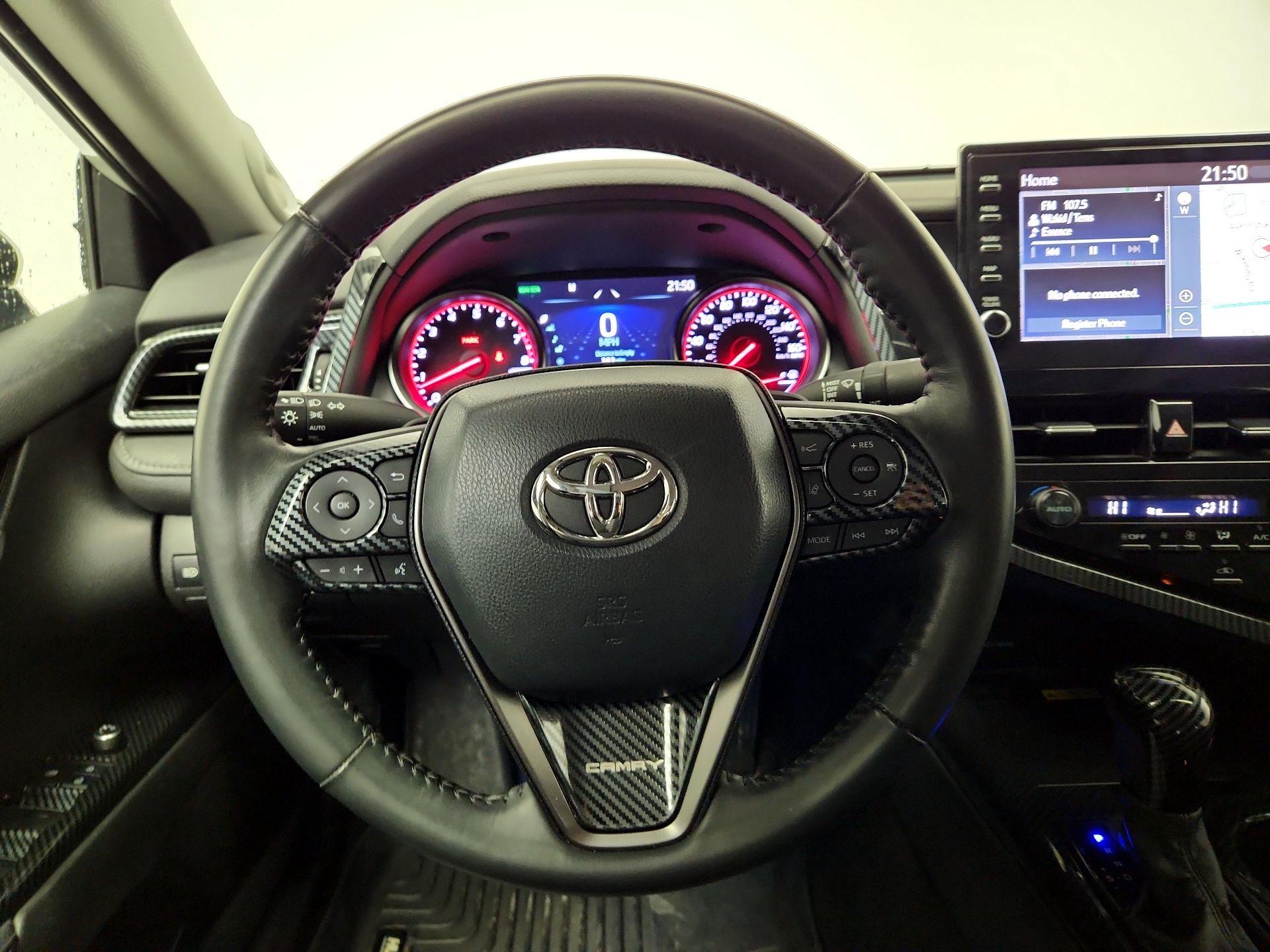 Thumbnail: 2022 Toyota Camry - 10