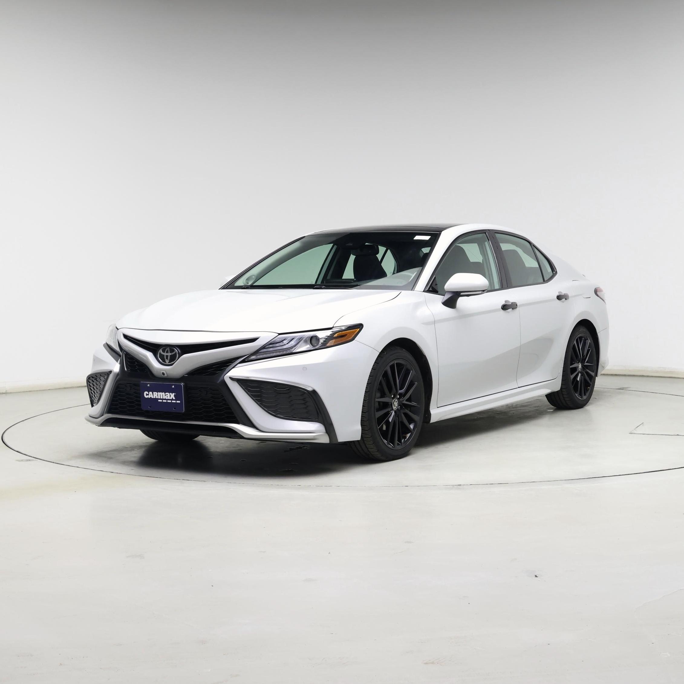 Thumbnail: 2022 Toyota Camry - 4
