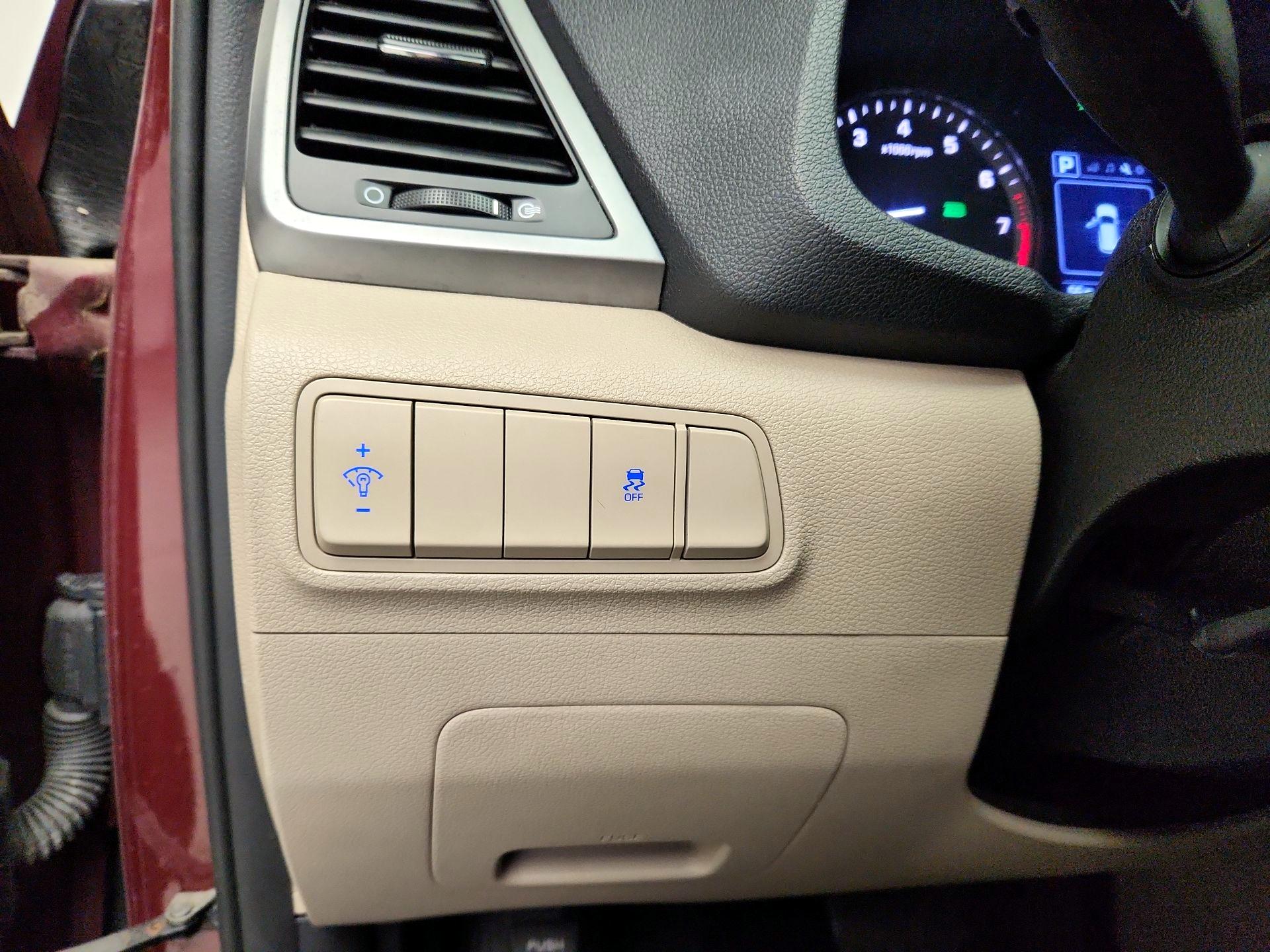 Thumbnail: 2018 Hyundai Tucson - 13