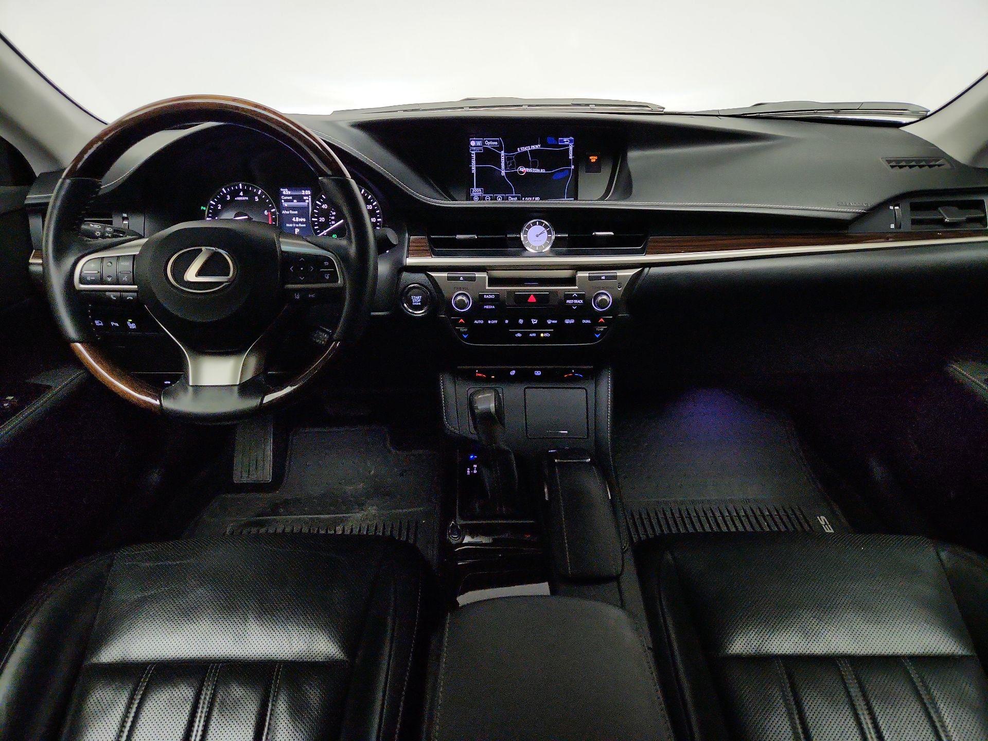 Thumbnail: 2016 Lexus ES - 9