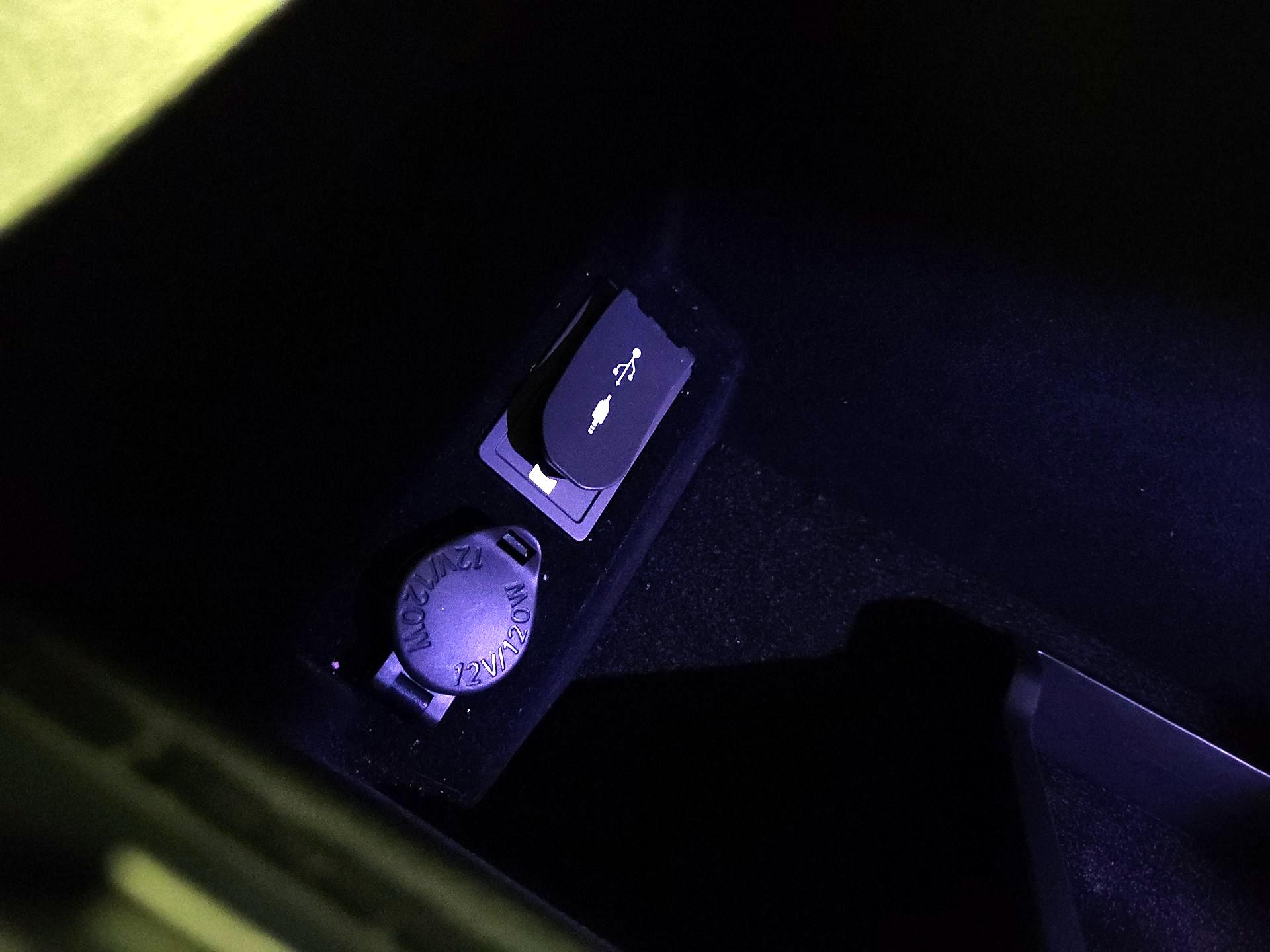 Thumbnail: 2016 Lexus ES - 19