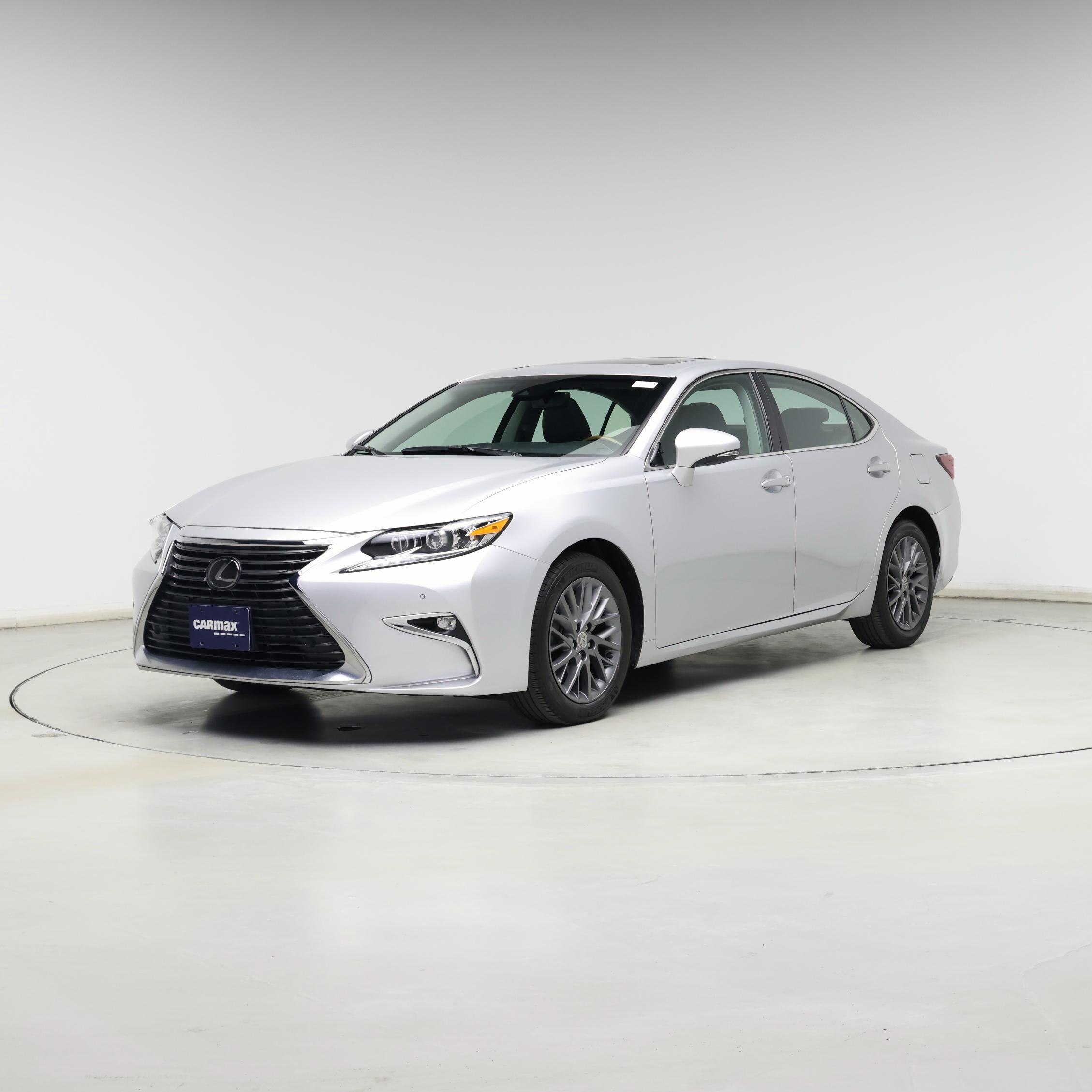 Thumbnail: 2016 Lexus ES - 4
