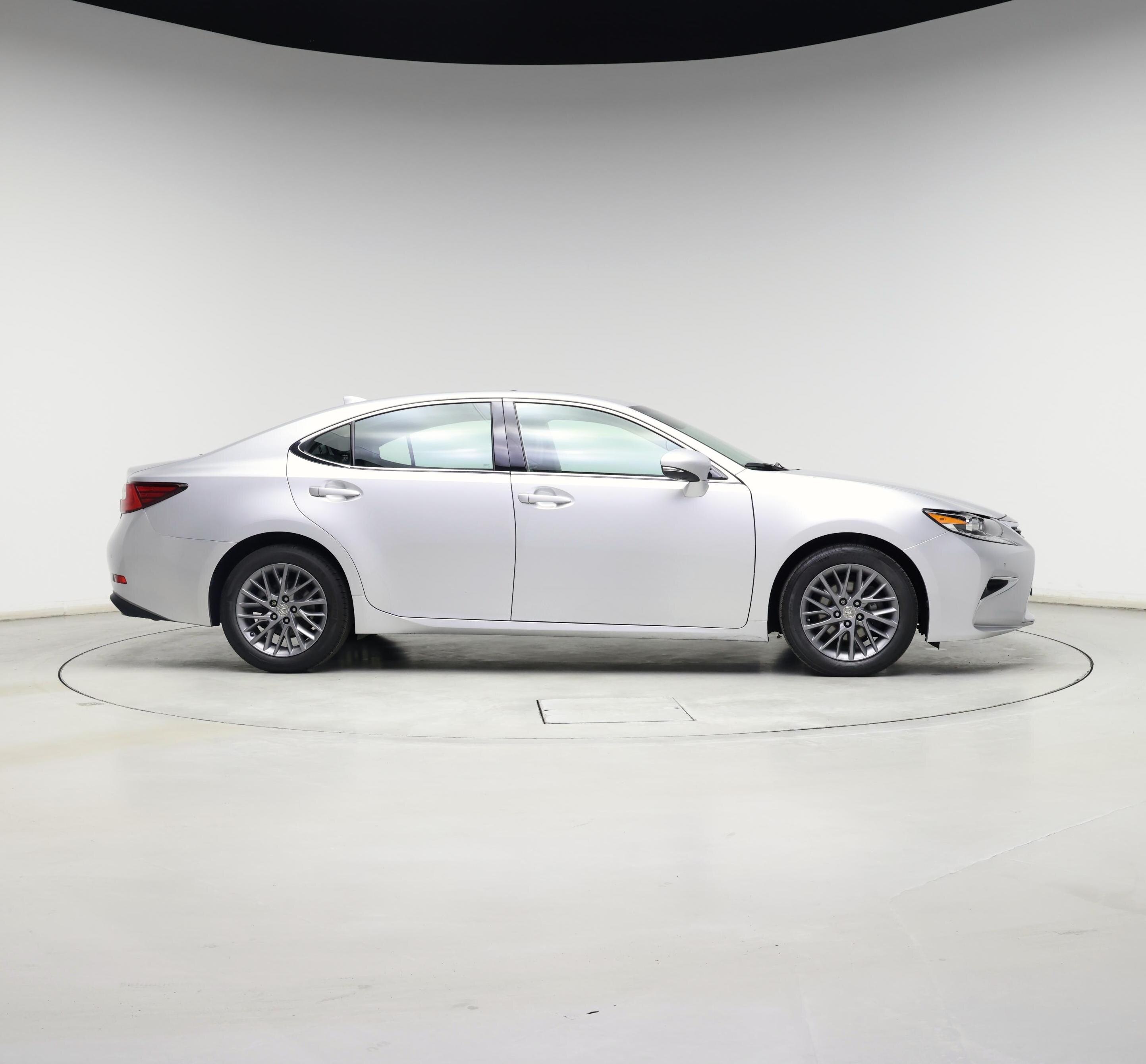 Thumbnail: 2016 Lexus ES - 7