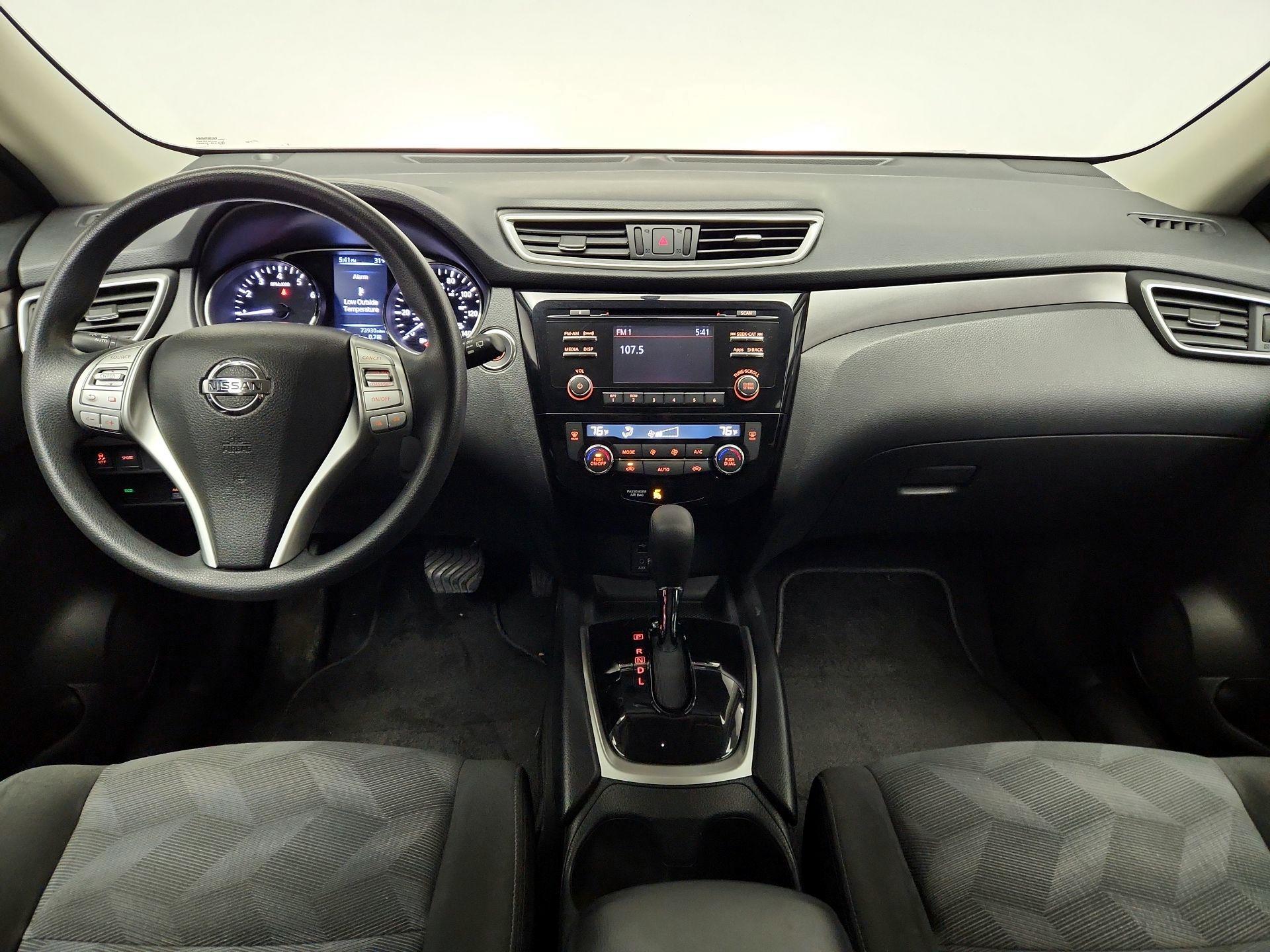 Thumbnail: 2016 Nissan Rogue - 9