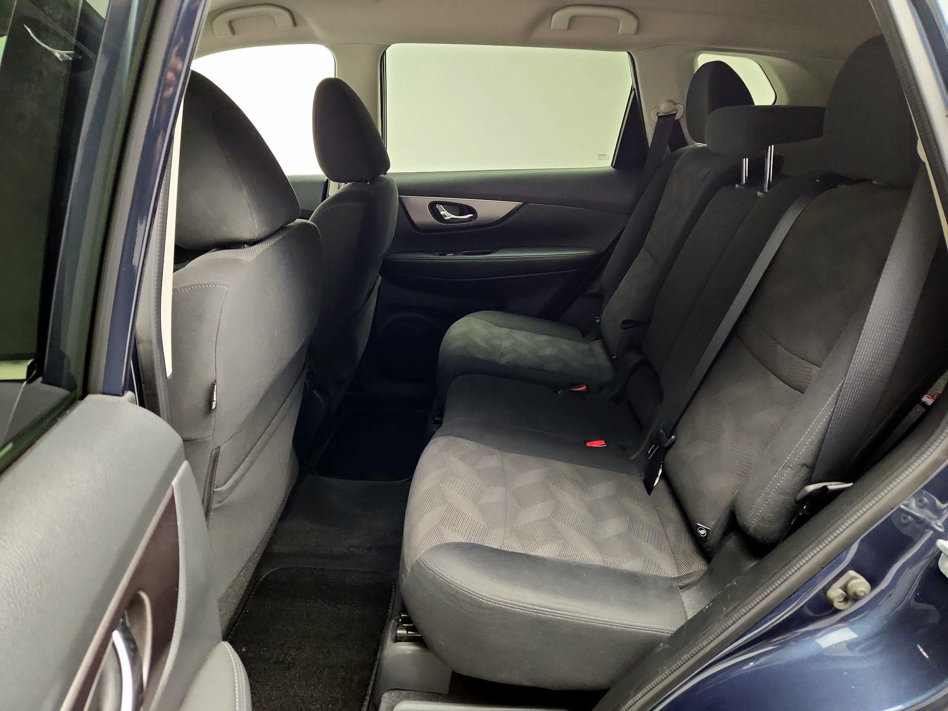 Thumbnail: 2016 Nissan Rogue - 19