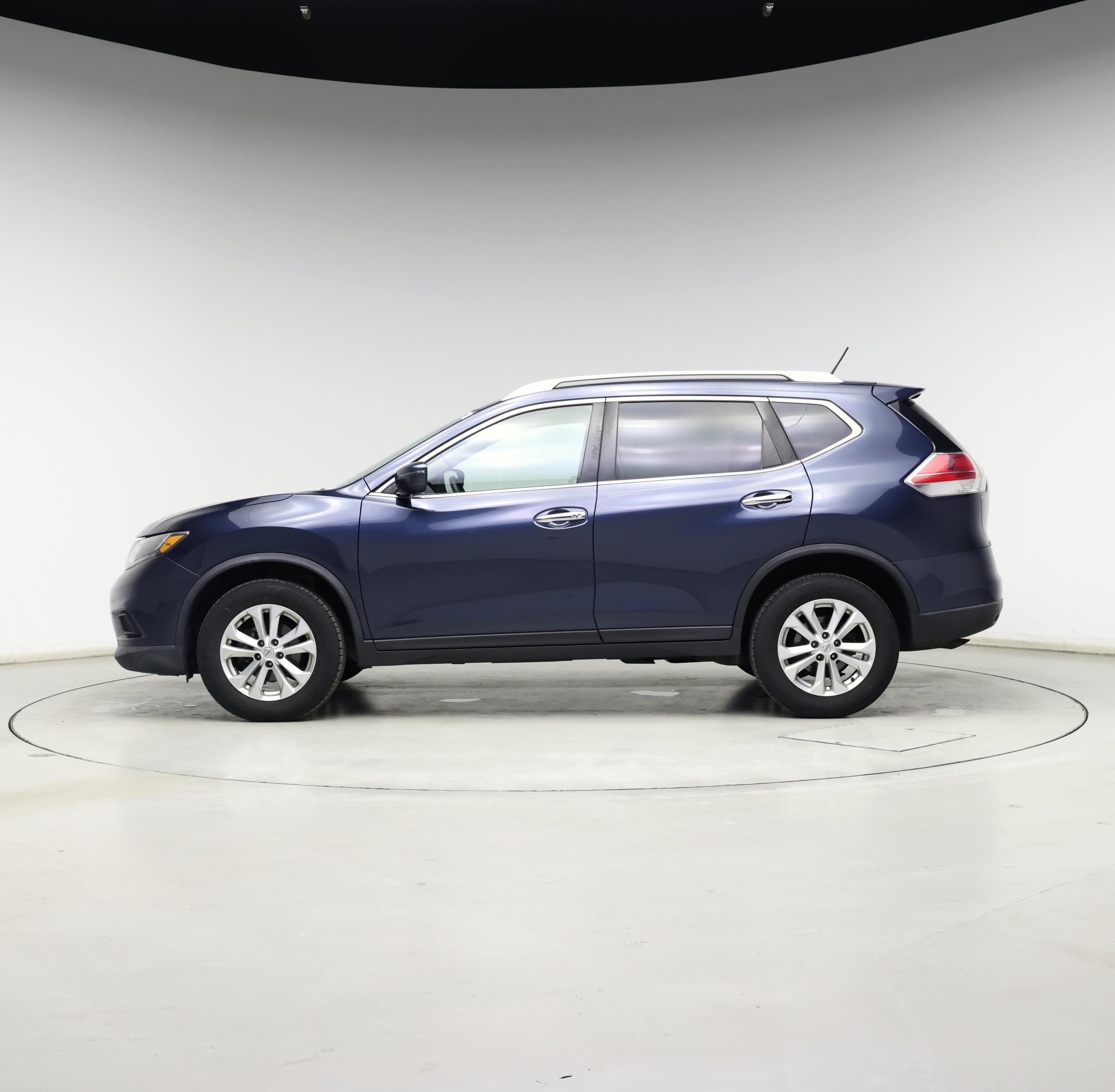 Thumbnail: 2016 Nissan Rogue - 3