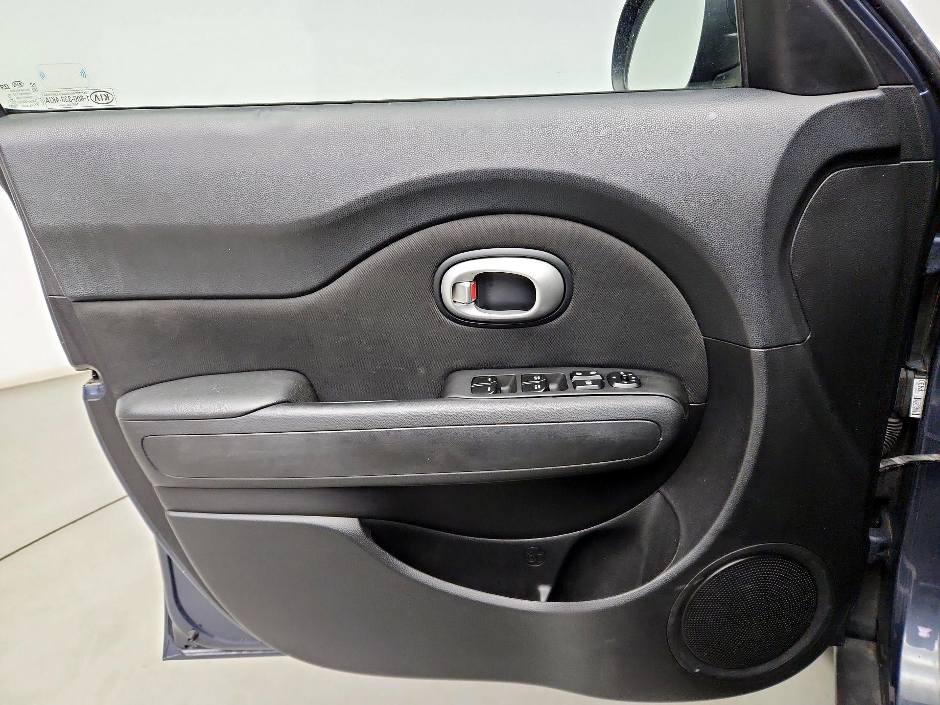 Thumbnail: 2014 Kia Soul - 12