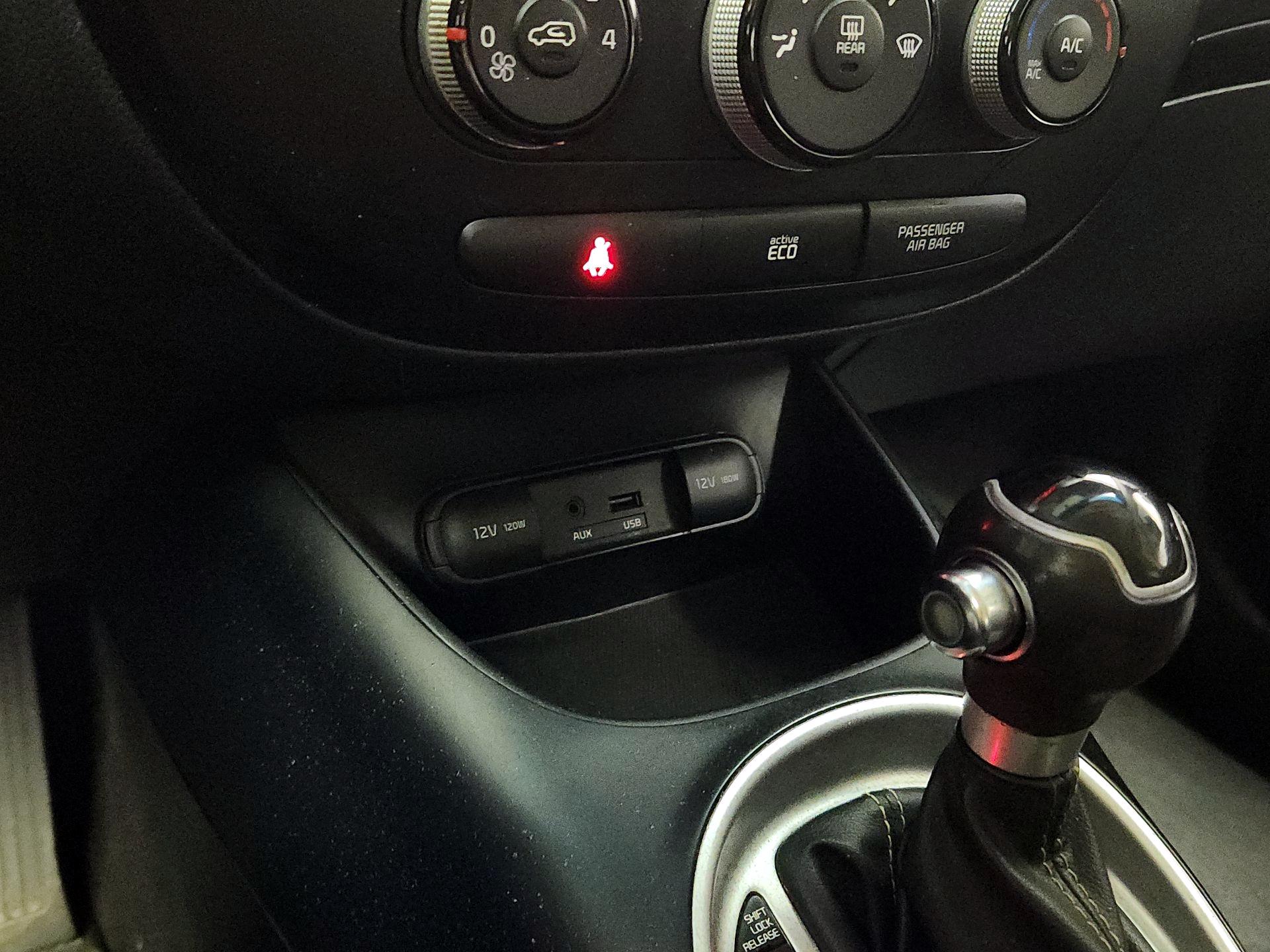 Thumbnail: 2014 Kia Soul - 17