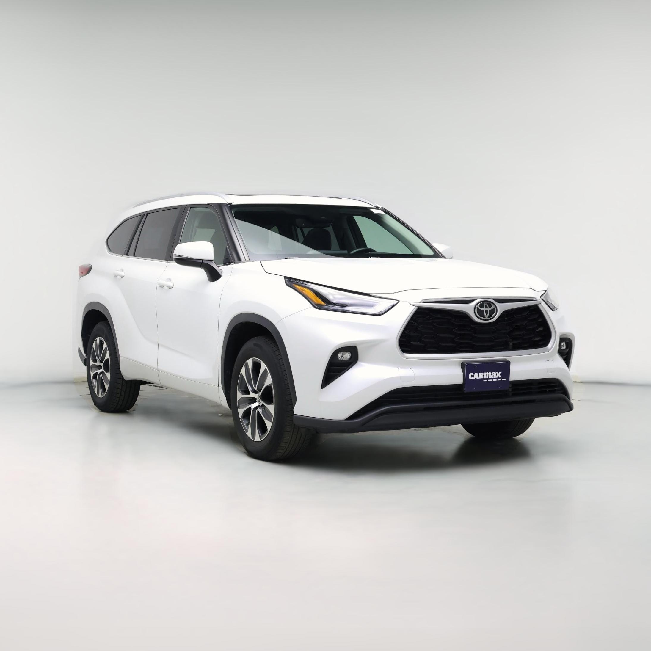 Thumbnail: 2023 Toyota Highlander - 1