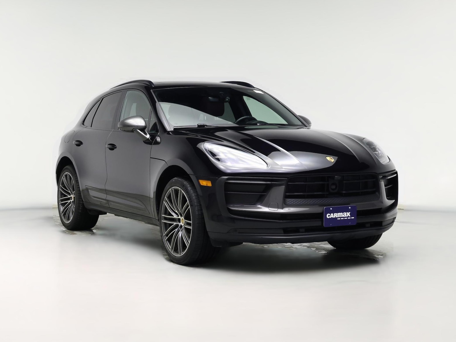 2023 Porsche Macan T