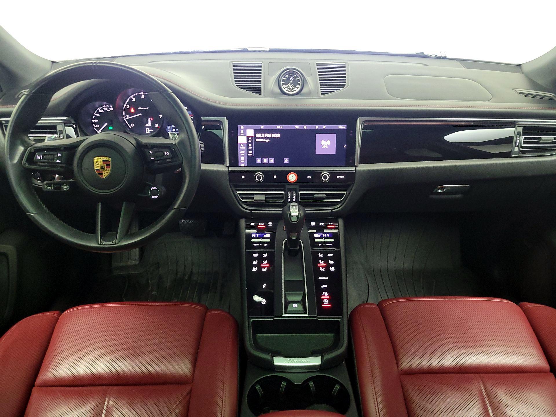 Thumbnail: 2023 Porsche Macan - 9