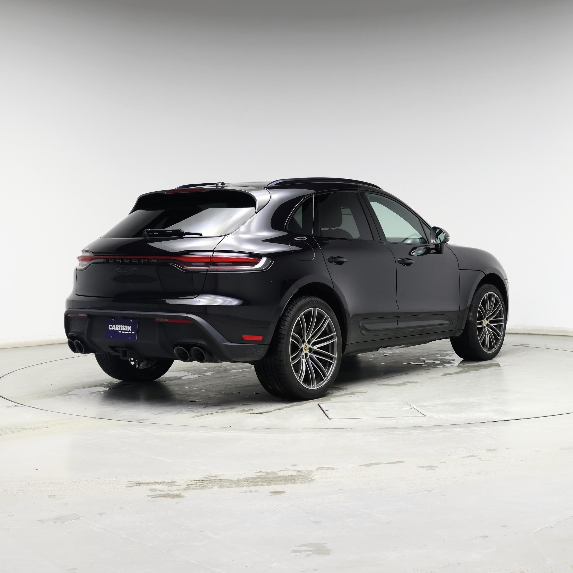 Thumbnail: 2023 Porsche Macan - 8