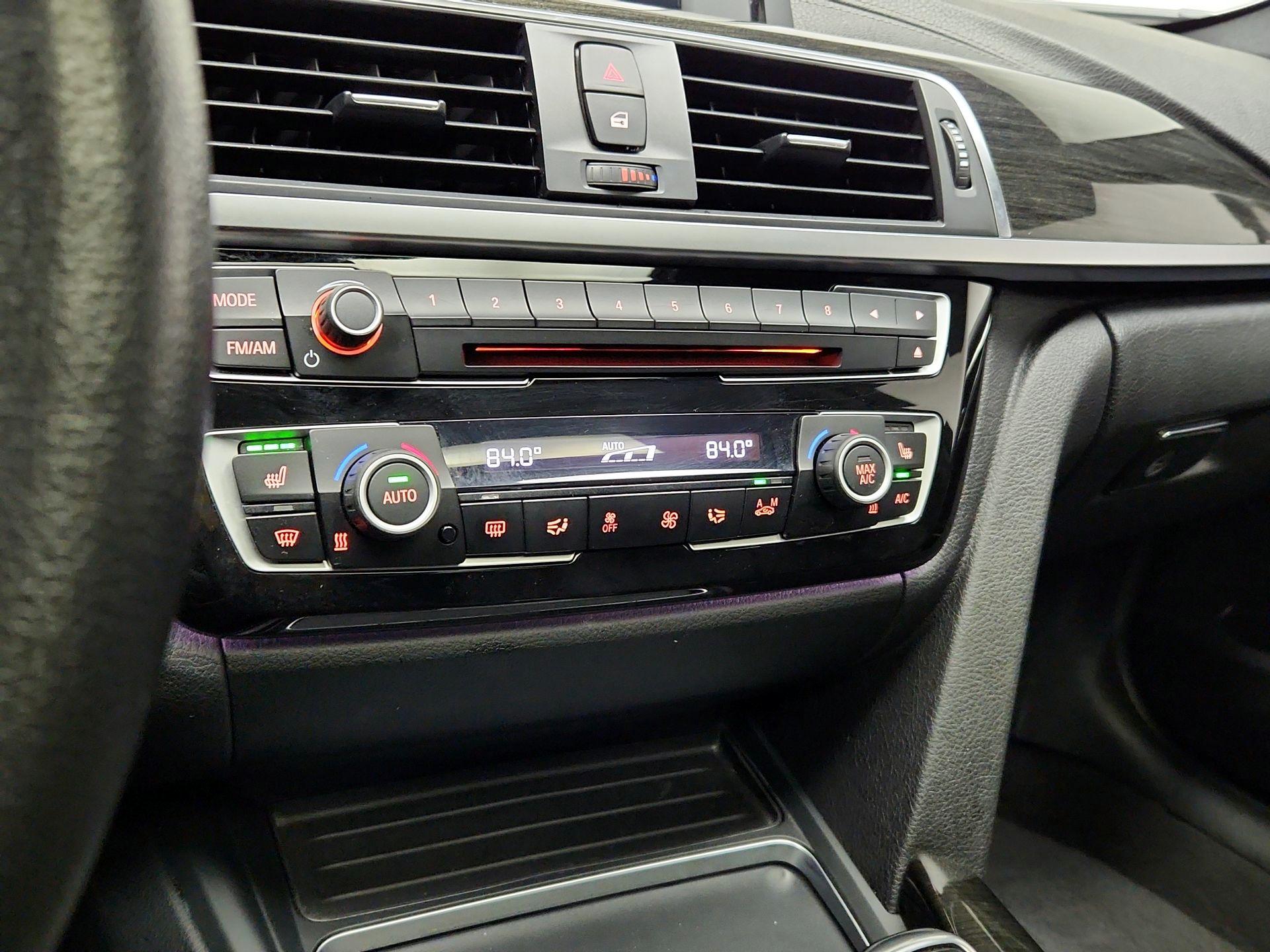 Thumbnail: 2018 BMW 3 Series - 16