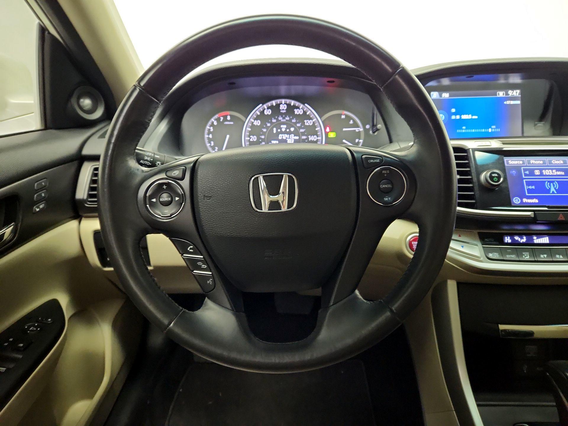 Thumbnail: 2015 Honda Accord - 10